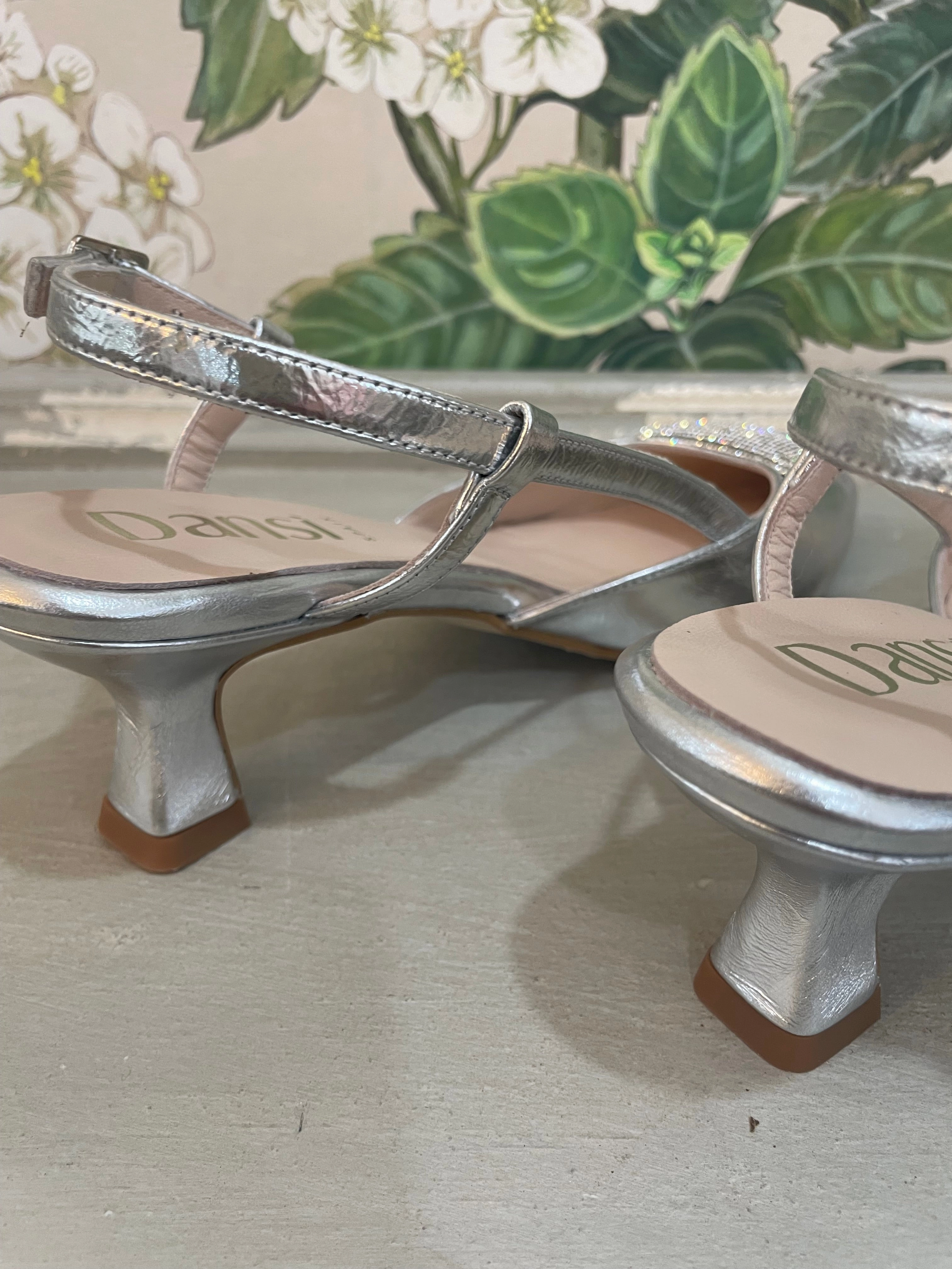 6540 -Silver Louis Vuitton High Heels Red Bottoms