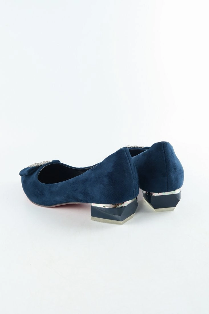 Wearing High Heels During Pregnancy  K9073 - Pointed Toe Mid Heel Pump Shoes