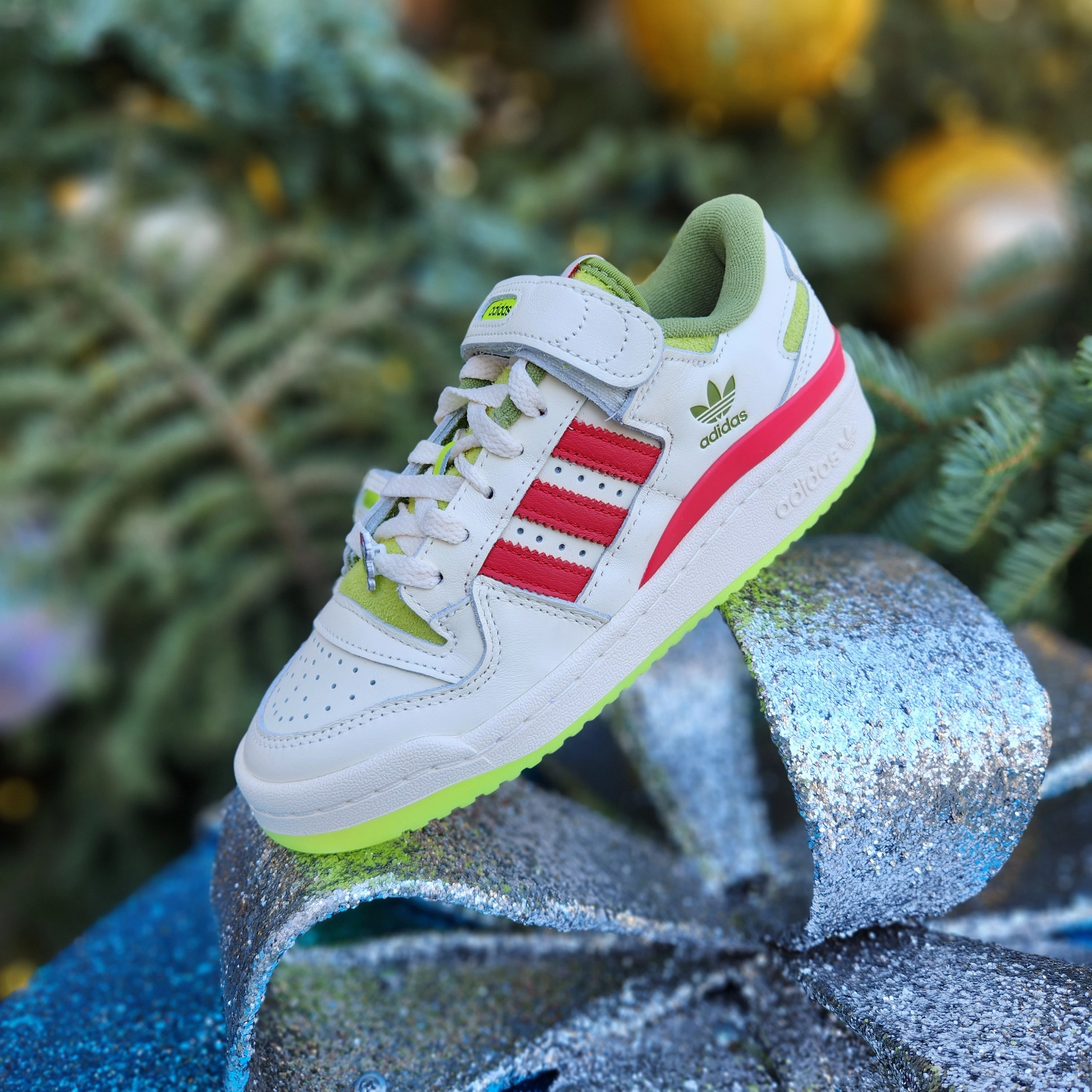 ADIDAS FORUM "THE GRINCH"  GS New Adidas Wrestling Shoes