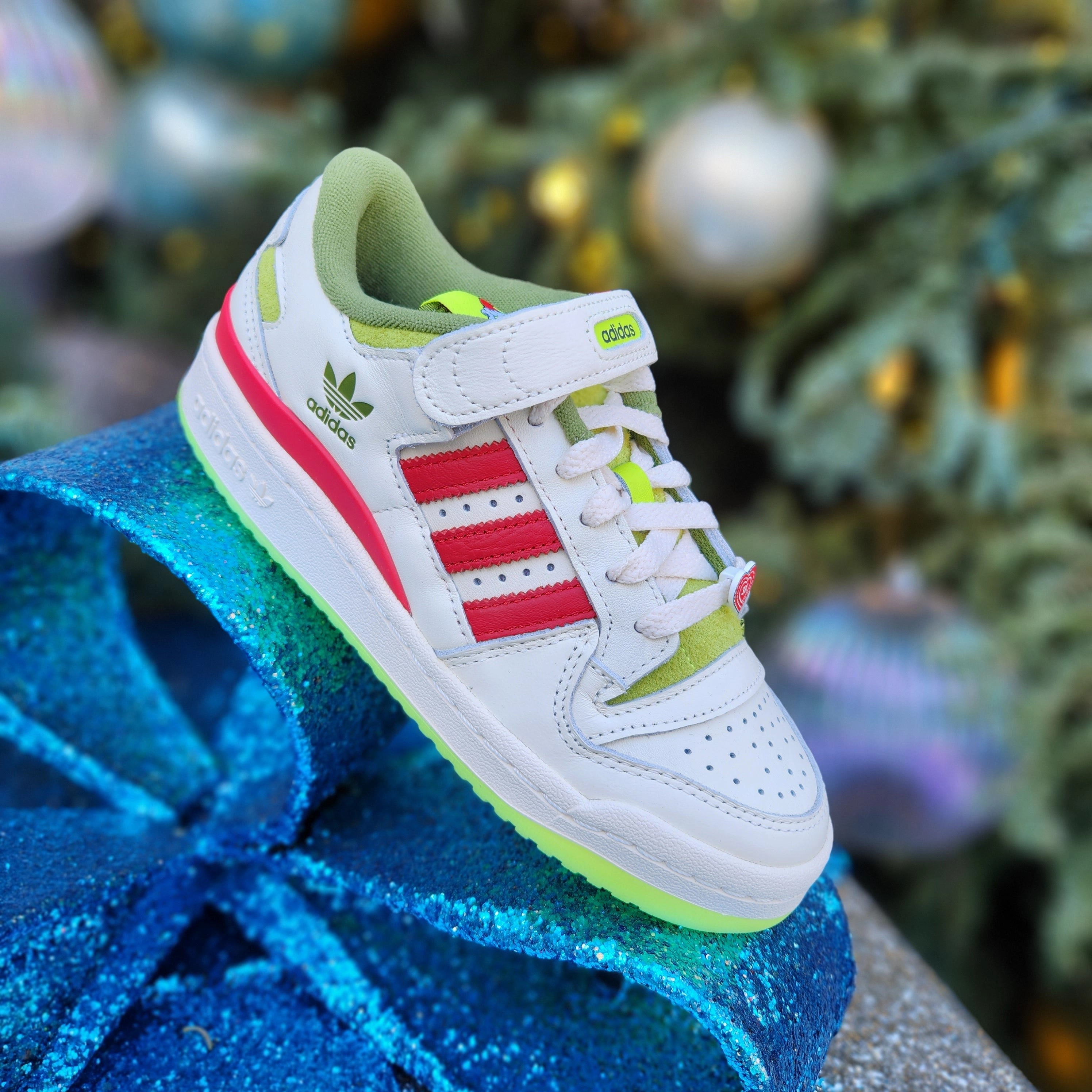 Adipure Adidas Golf Shoes ADIDAS FORUM "THE GRINCH"  GS