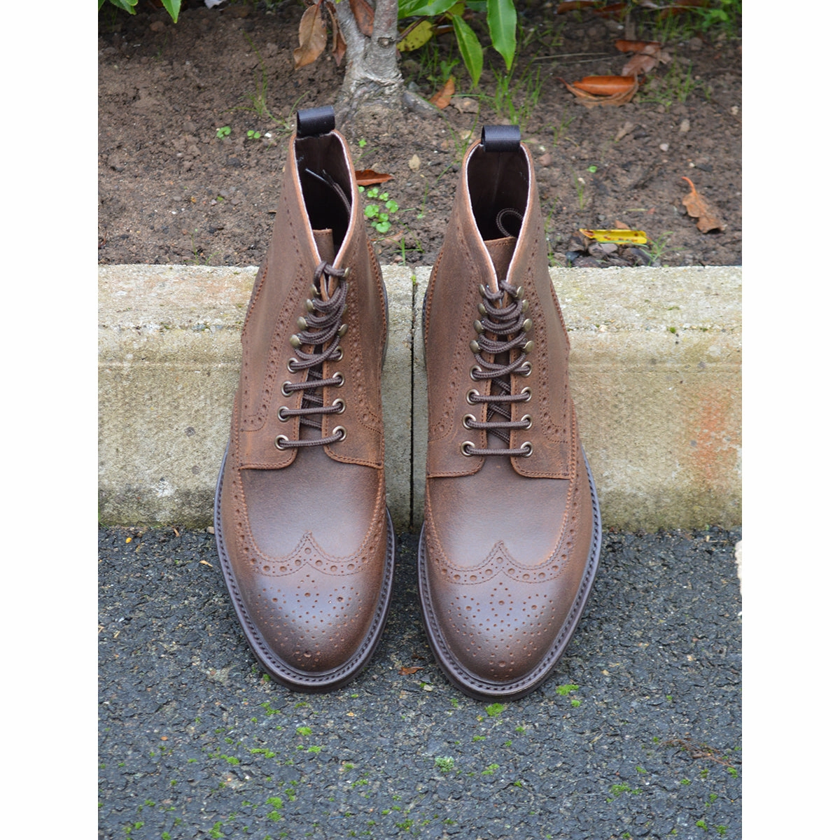 Berwick 1707 Brogue Boot (322) - Waxy Commander