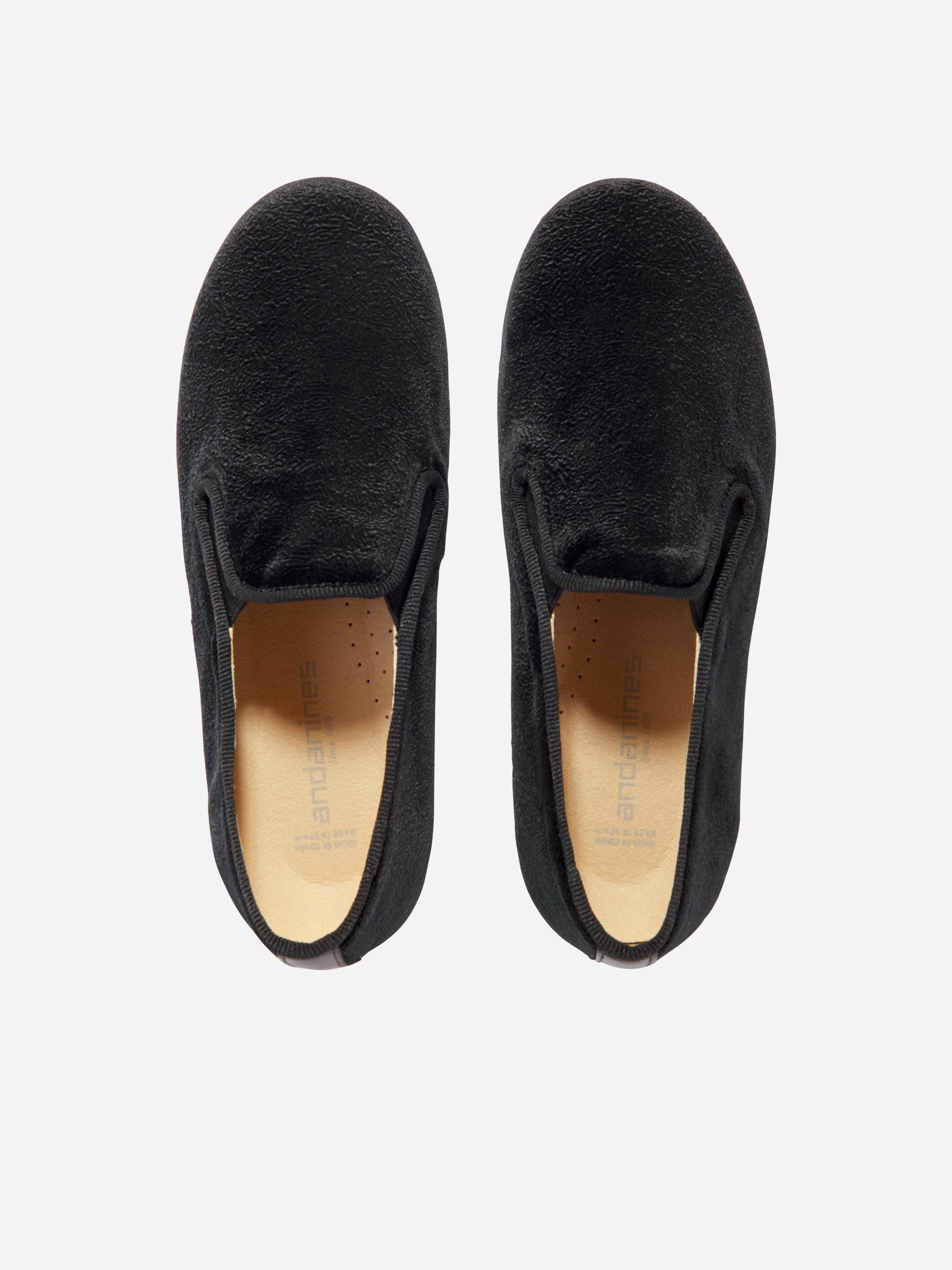Andanines Boys Velvet Loafers in Black Barefoot Loafers