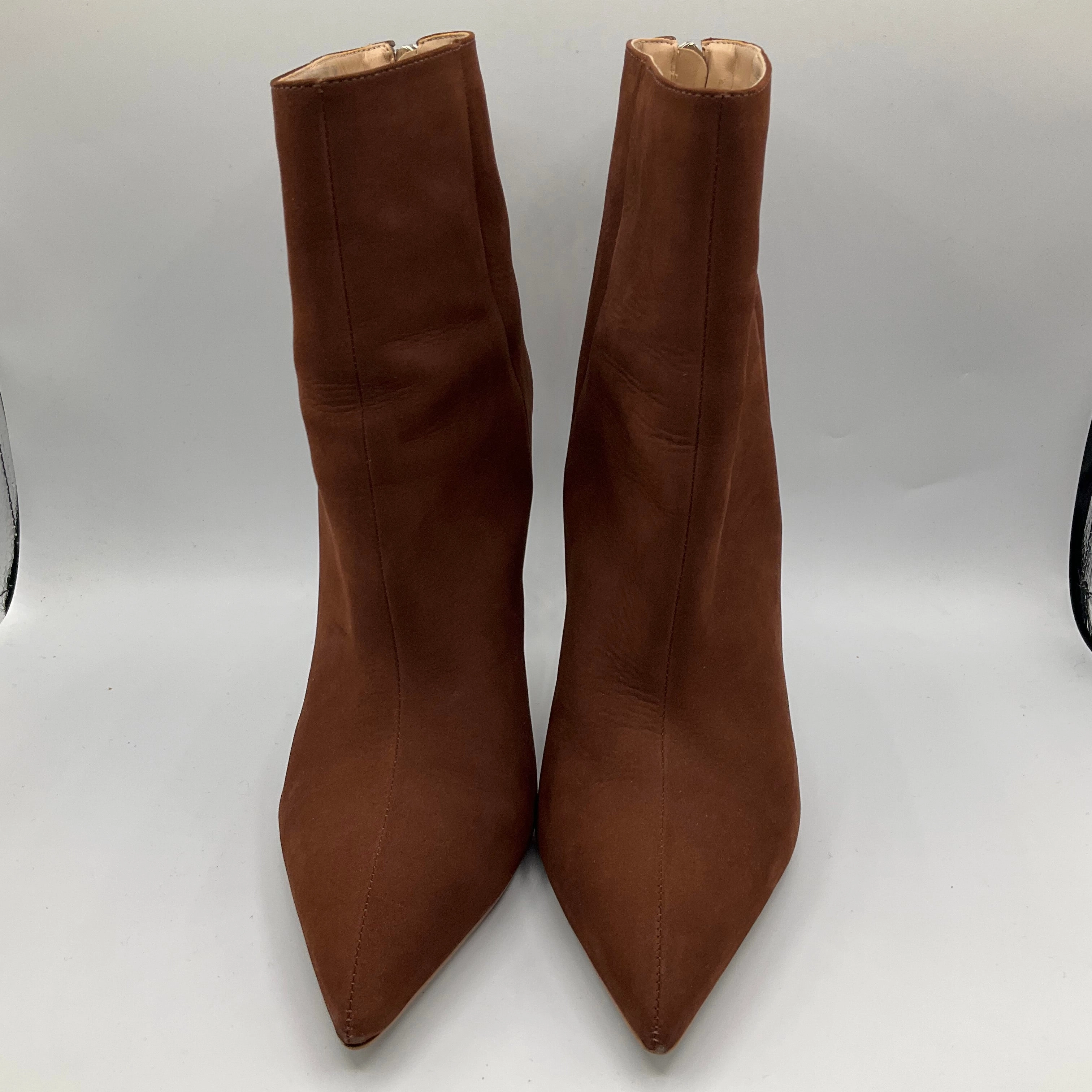 Black High Boots No Heel Shoes Heels Stiletto By Steve Madden In Brown, Size: 10