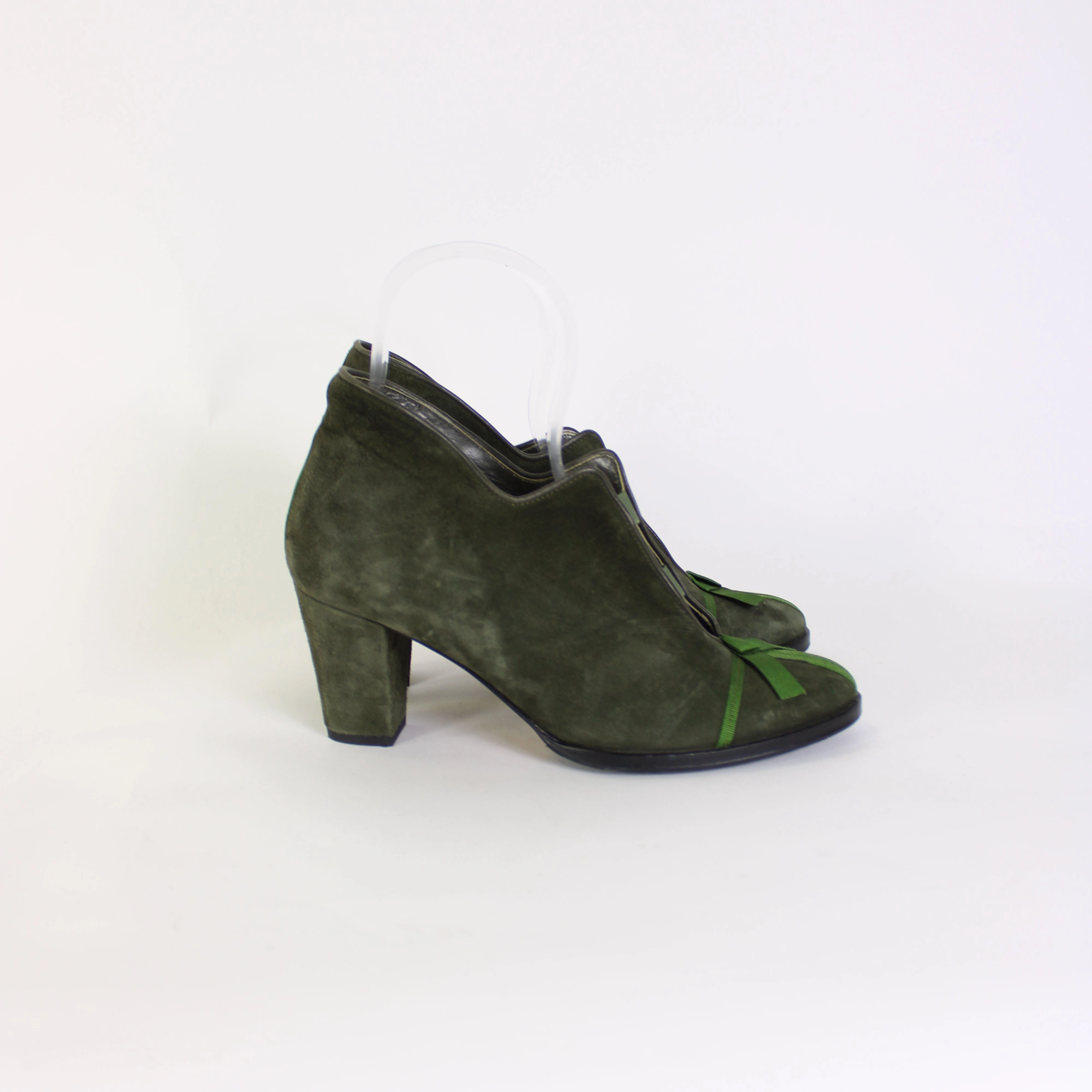 High Heels Long Dress Wall London Green Suede Heels
