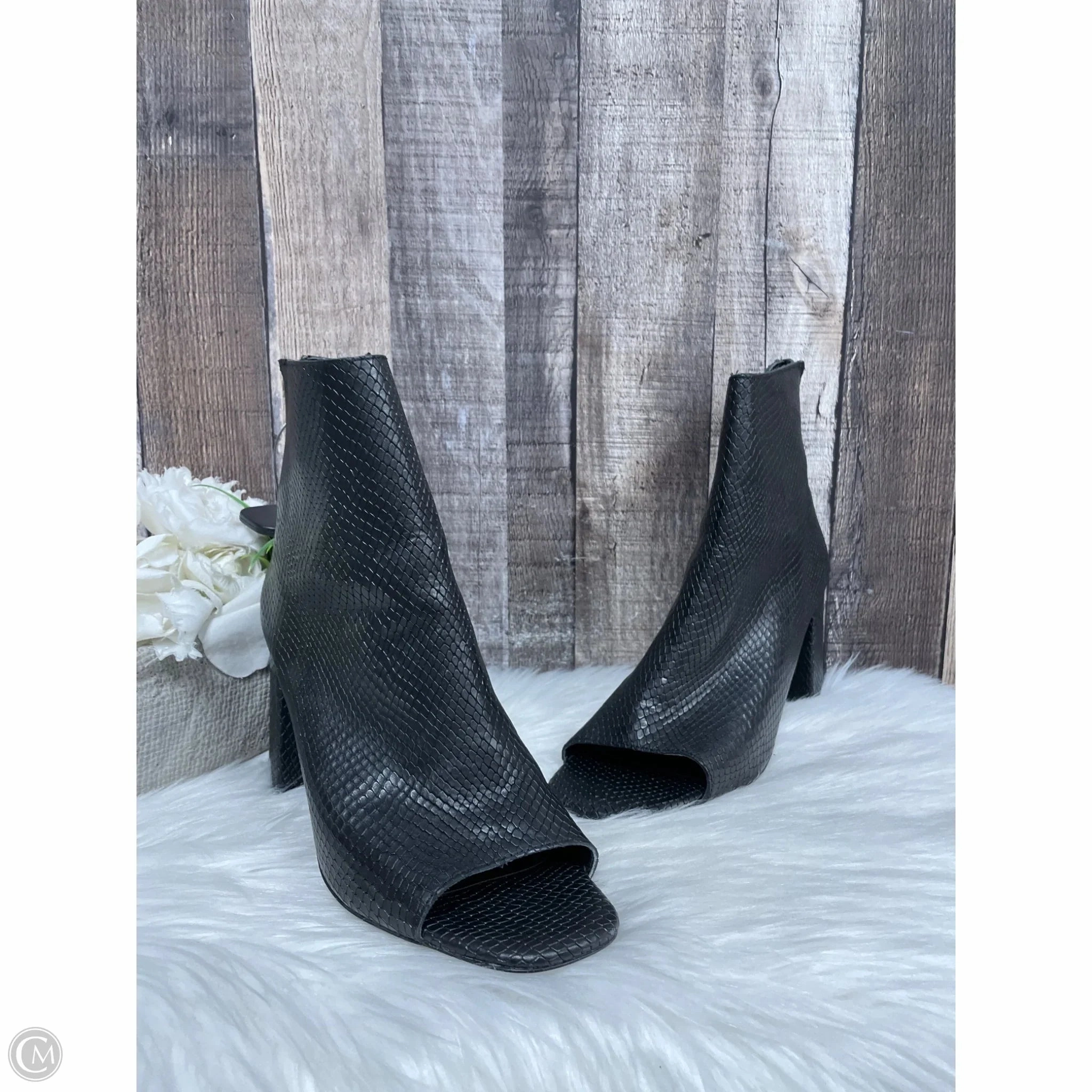 Boots Ankle Heels By Matisse In Beige, Size: 9 Lace Up Boots Low Heel