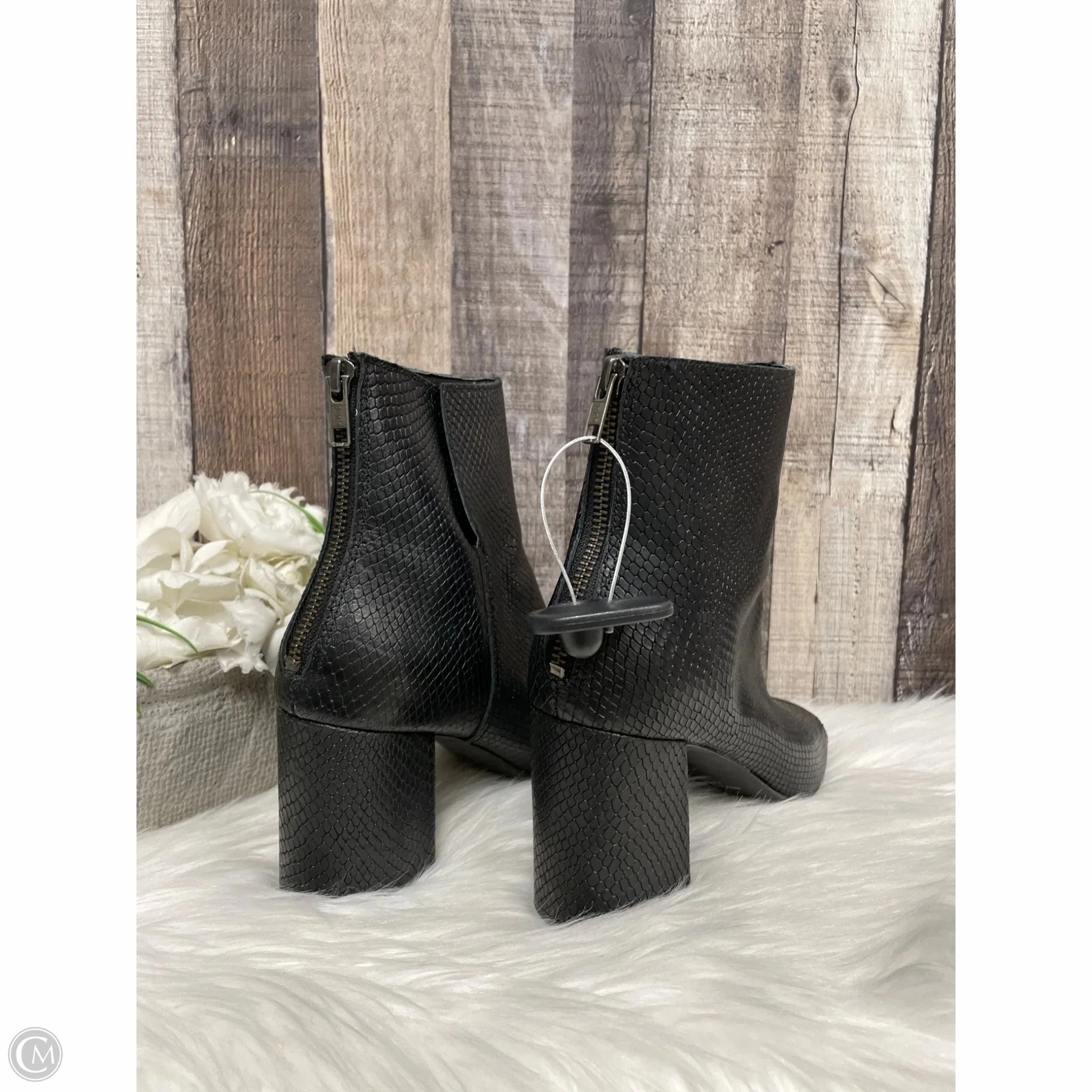 Ankle Boots With Detail Boots Ankle Heels By Matisse In Beige, Size: 9