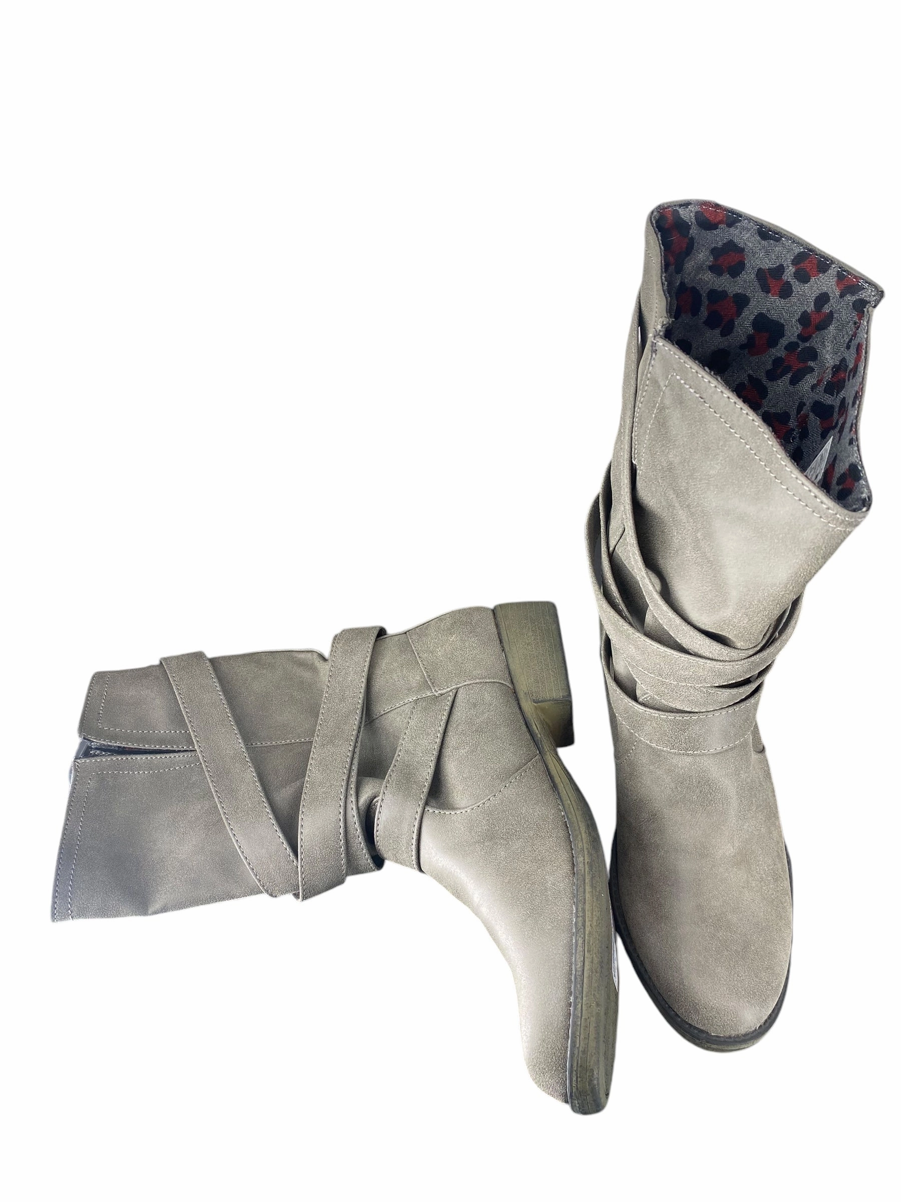 Hiking Style Fashion Boots Boots Mid-calf Flats By Rocket Dogs In Grey, Size: 8.5