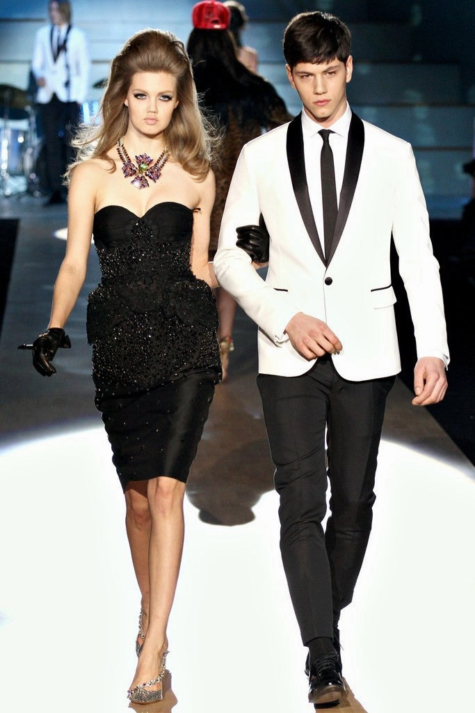 Dsquared2 - As Seen on the 2012 Fall Runway Collection, Look 31 - Silver Glittery Pointed Toe Heels with Crystal Embellishments - IT 38 1/2 High Heels Pics