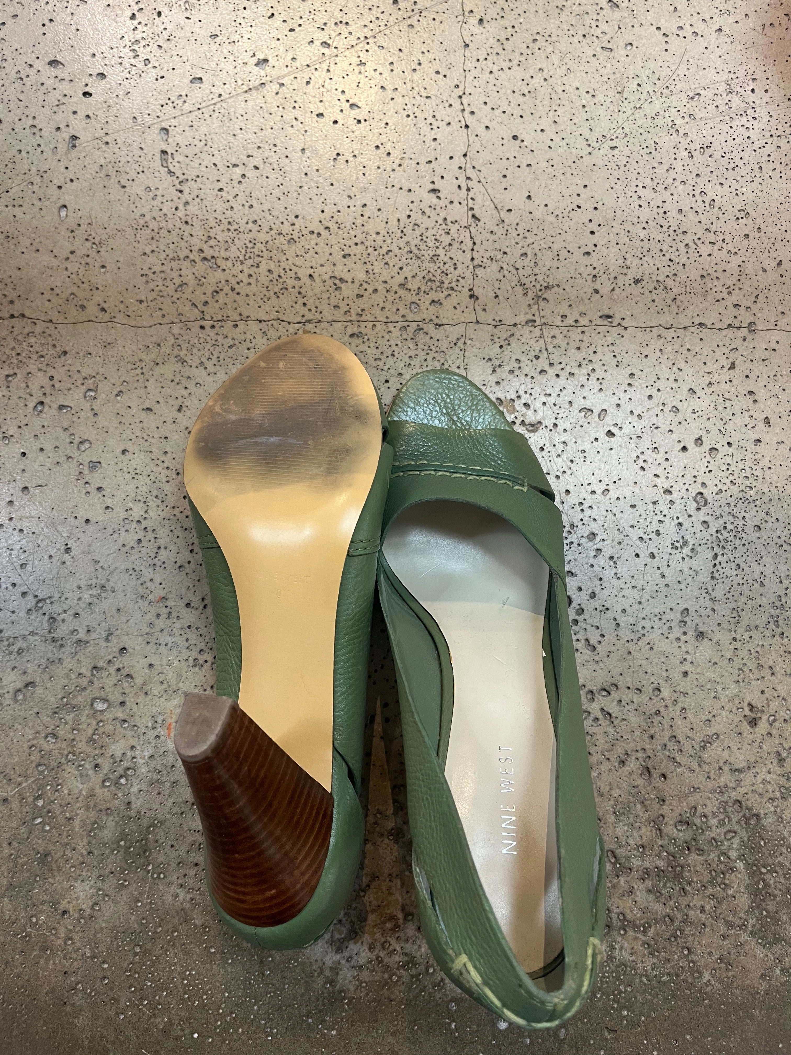 Nine West Peep Toe Green Heels (Size 10) Boots And High Heels