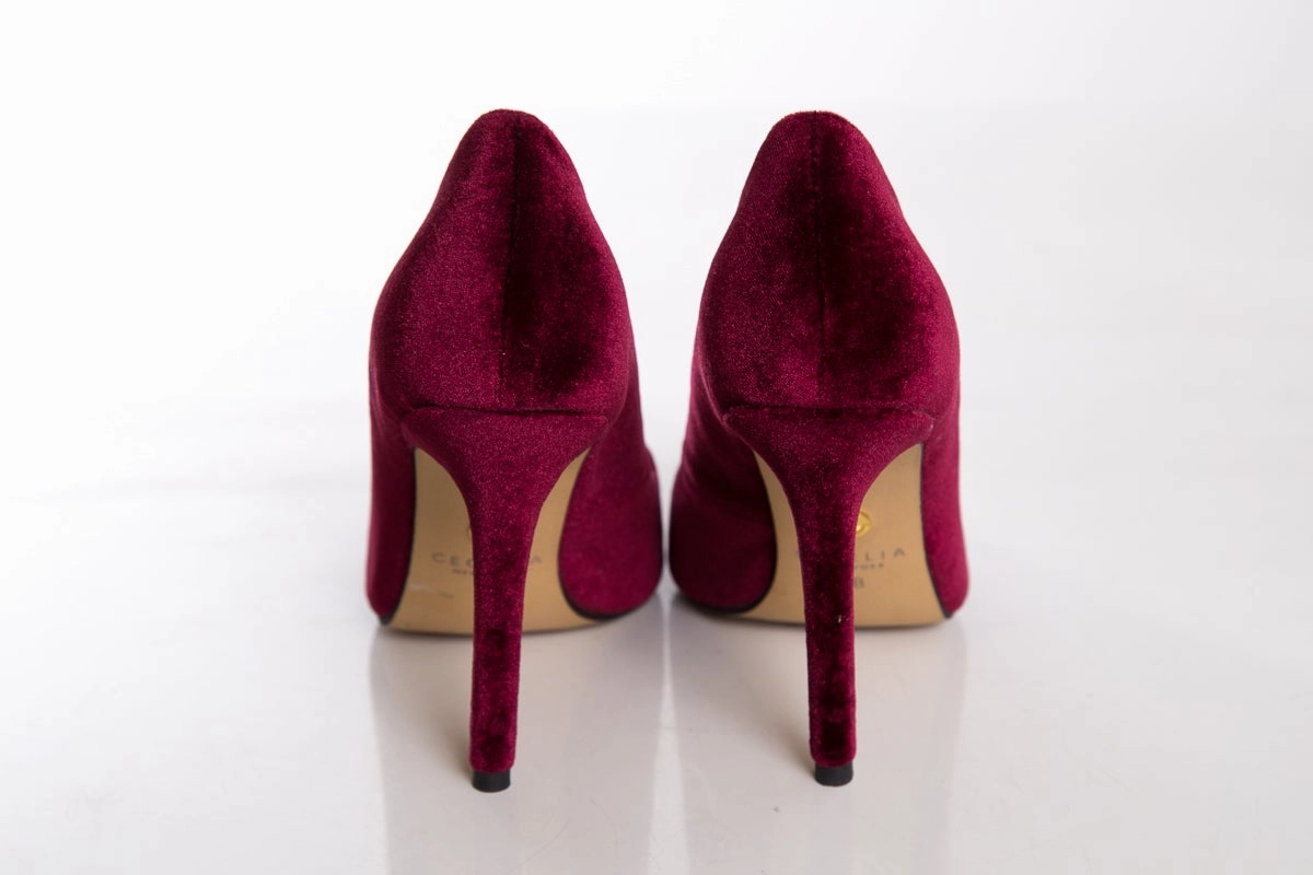 Strapless Heel Sandals Cecilia Burgundy Velvet Pointed-Toe Heels SZ 8