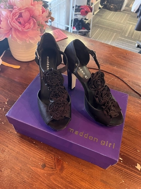 Madden Girl Black Flower Heels (Size 7) Over The Knee High Boots No Heel