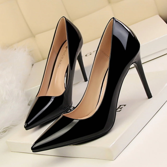 High Heels Drawings Women Pumps Sexy High Heels Office Heel Shoes Woman 2018 Summer Pumps Shoes Pointed Toe Fashion Word Shoes Famale