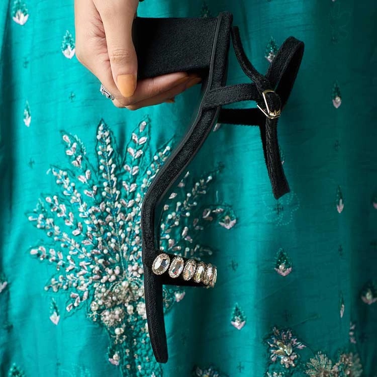 Knee High Leather Boots Ghoonghat