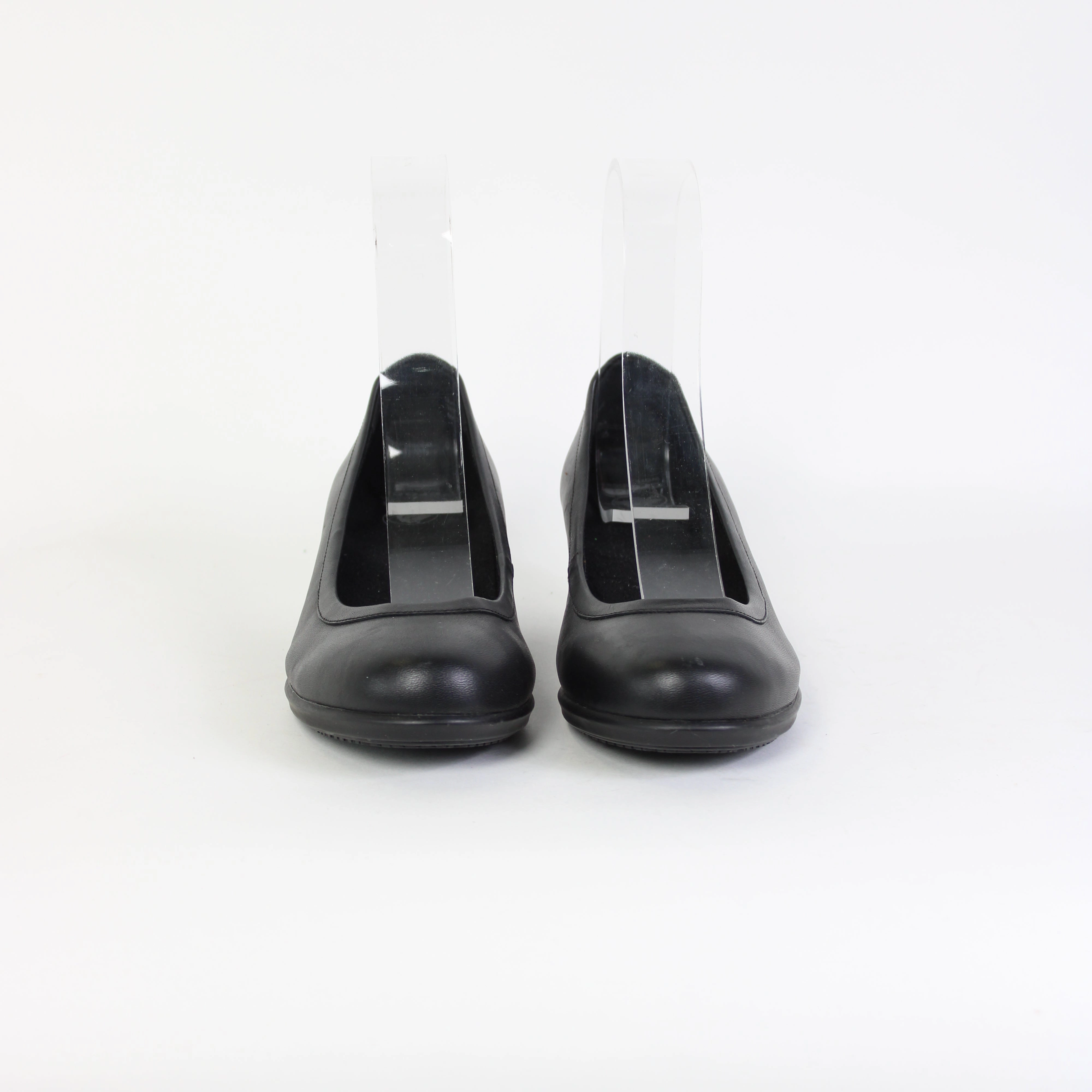 High Heels Vs Pumps Crocs Black Leather Low Heels