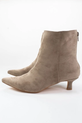 Lug-sole Leather Ankle Boots Genesis Kitten Heel Bootie, Taupe | Beach by Matisse