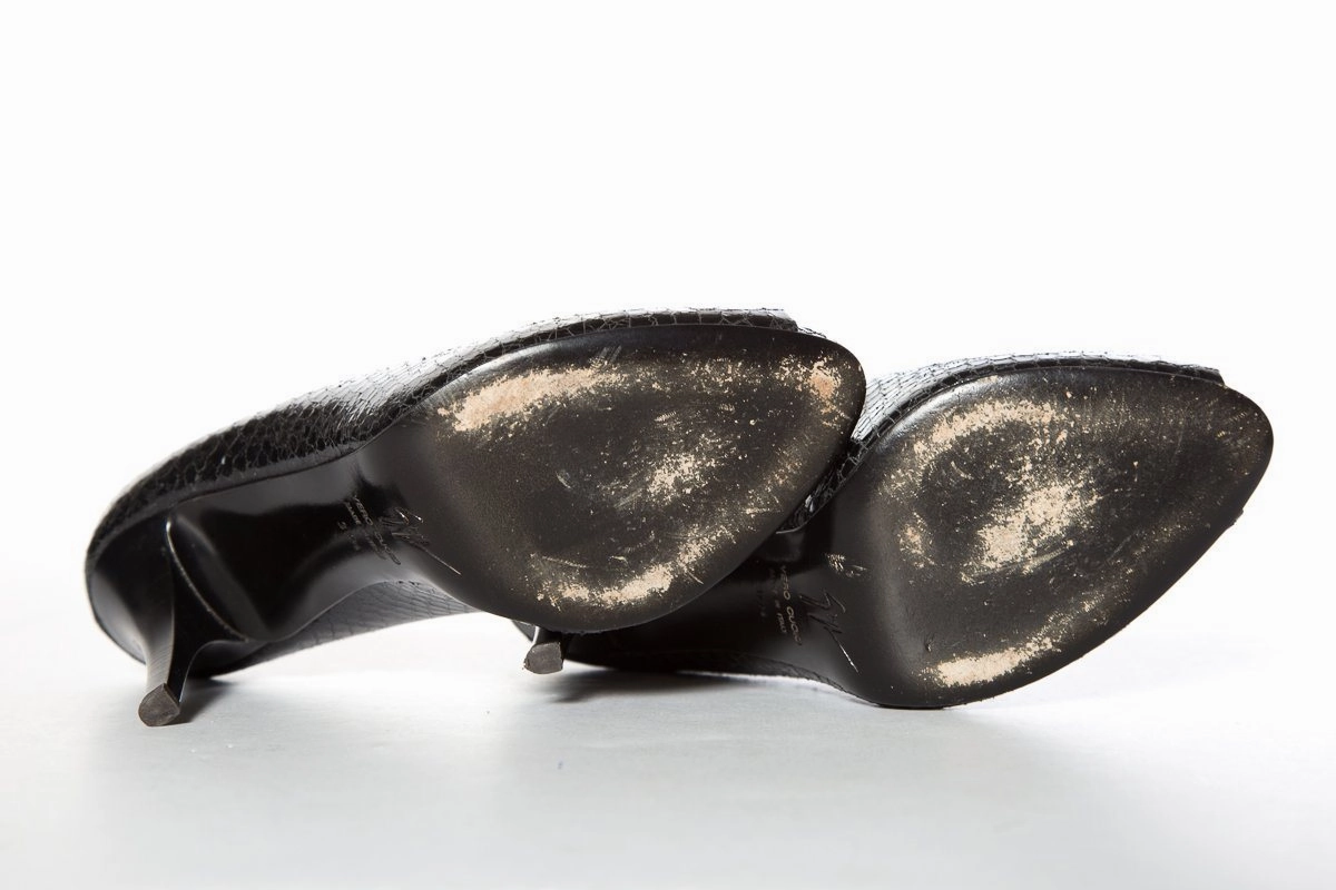 Giuseppe Zanotti Black Snake Embossed Leather Pumps SZ 37.5 Sale High Heels 7