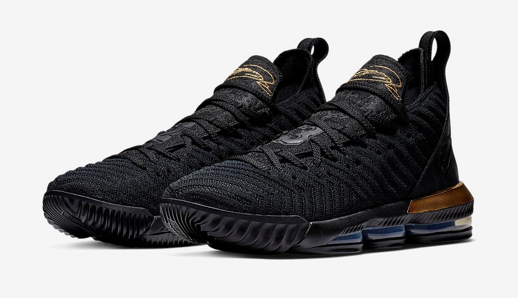 3 Basketball Shoes LeBron 16 I'm King Basketball Shoes