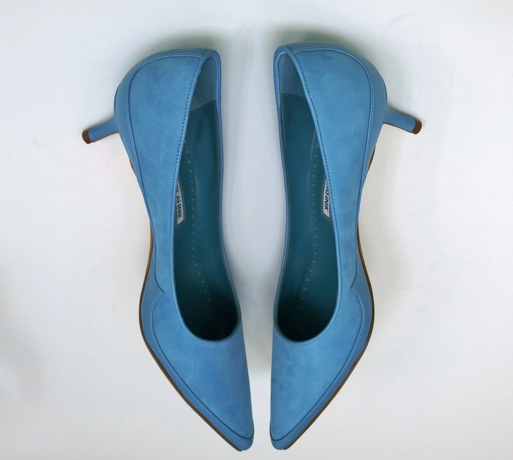 High Heel Sex Manolo Blahnik Axidiaso 50 Light Blue Leather and Suede Kitten Heels