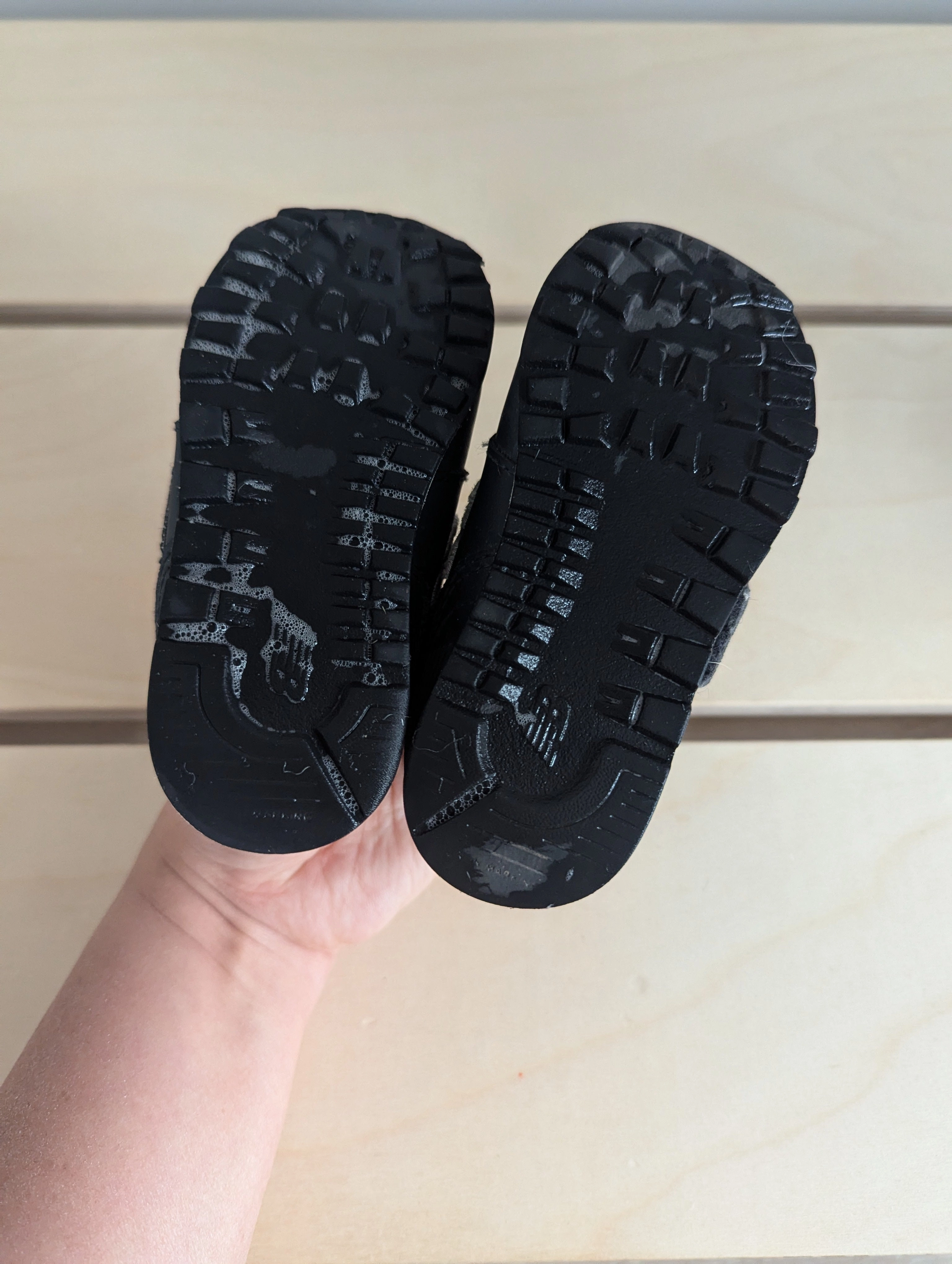 Running Shoes That Support Arches New Balance Leather Running Shoes (6C)