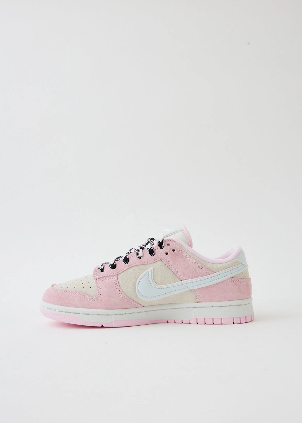 Women's Dunk Low LX 'Pink Foam' Sneakers Nike Air Huarache Runner Shoes