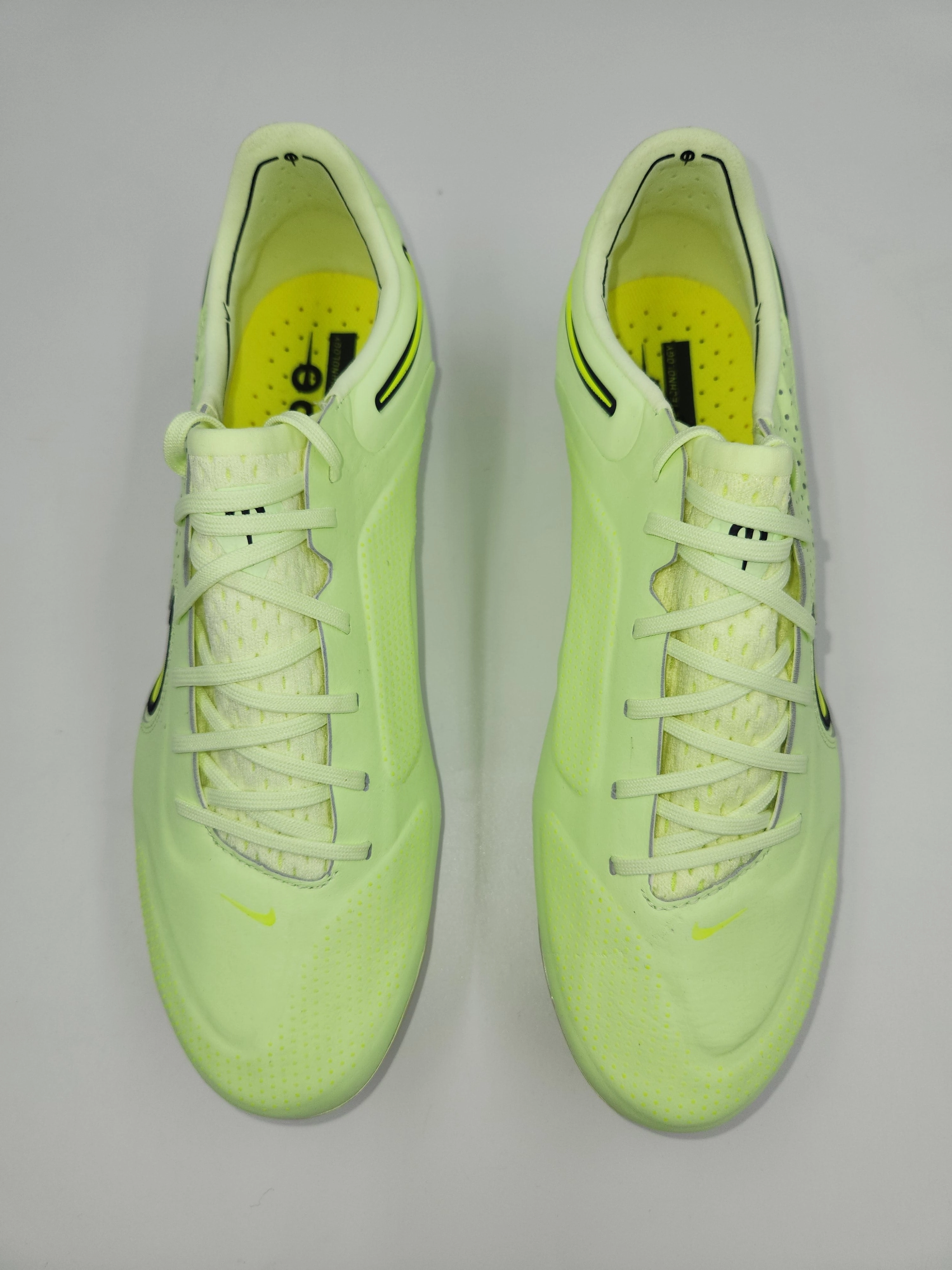 Victor Wembanyama Nike Shoes Nike Legend 9 Elite FG Green Yellow