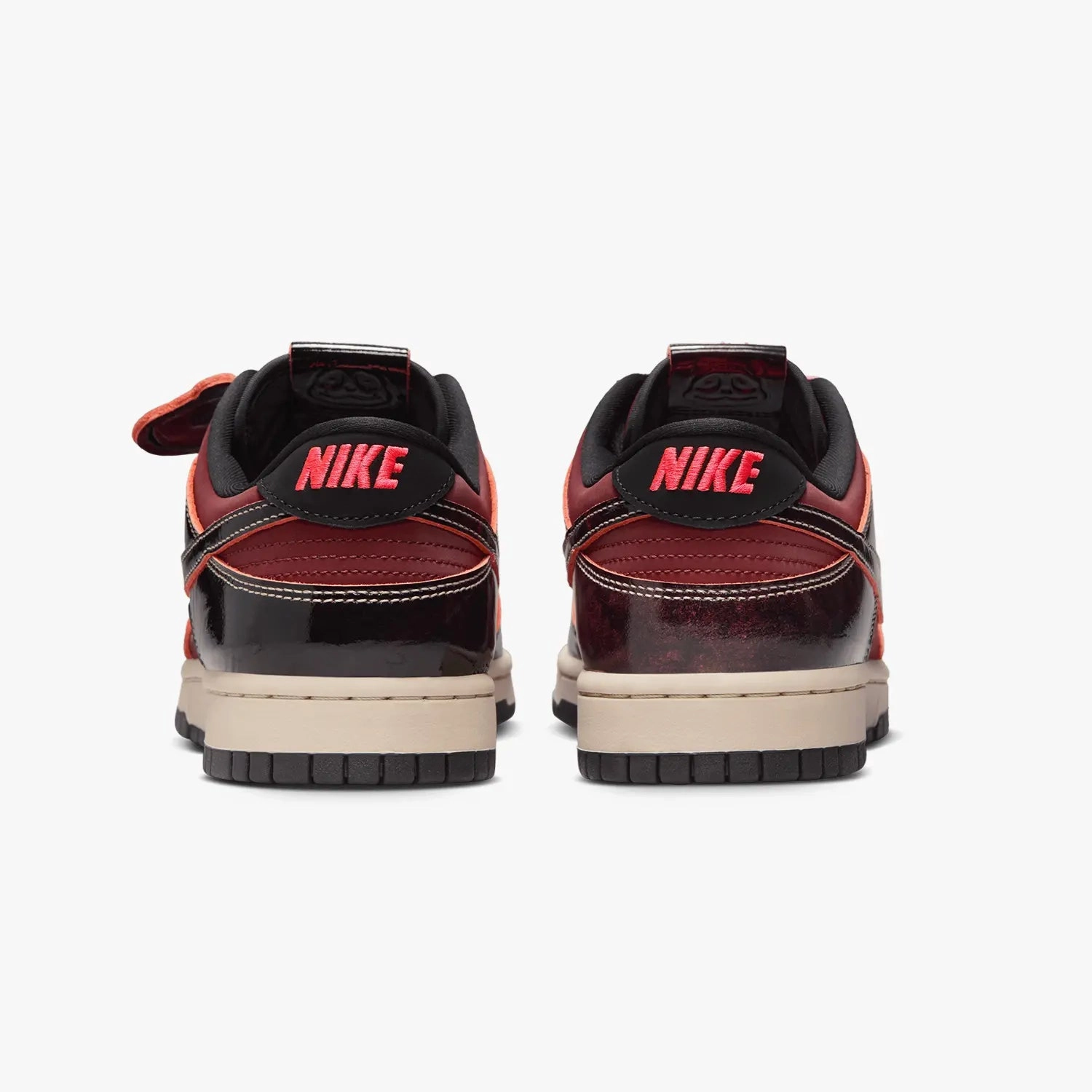 Tennis Shoe Nike Men's Dunk Low Retro SE "Red Panda"