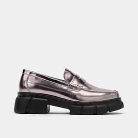 Ms. Calum Silver Rose Patent Leather Lug Penny Loafers Loafers Slip Off Heel