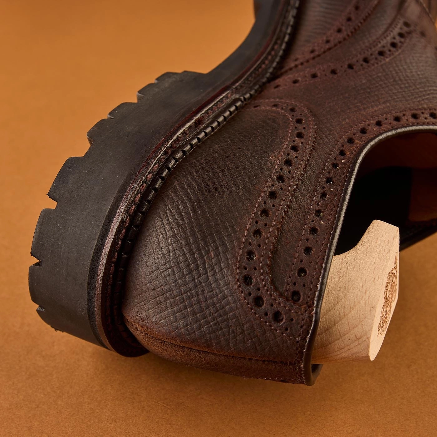 Formal Lace Up Shoes Pembroke Dark Brown Hatch Grain Rough-Out Suede