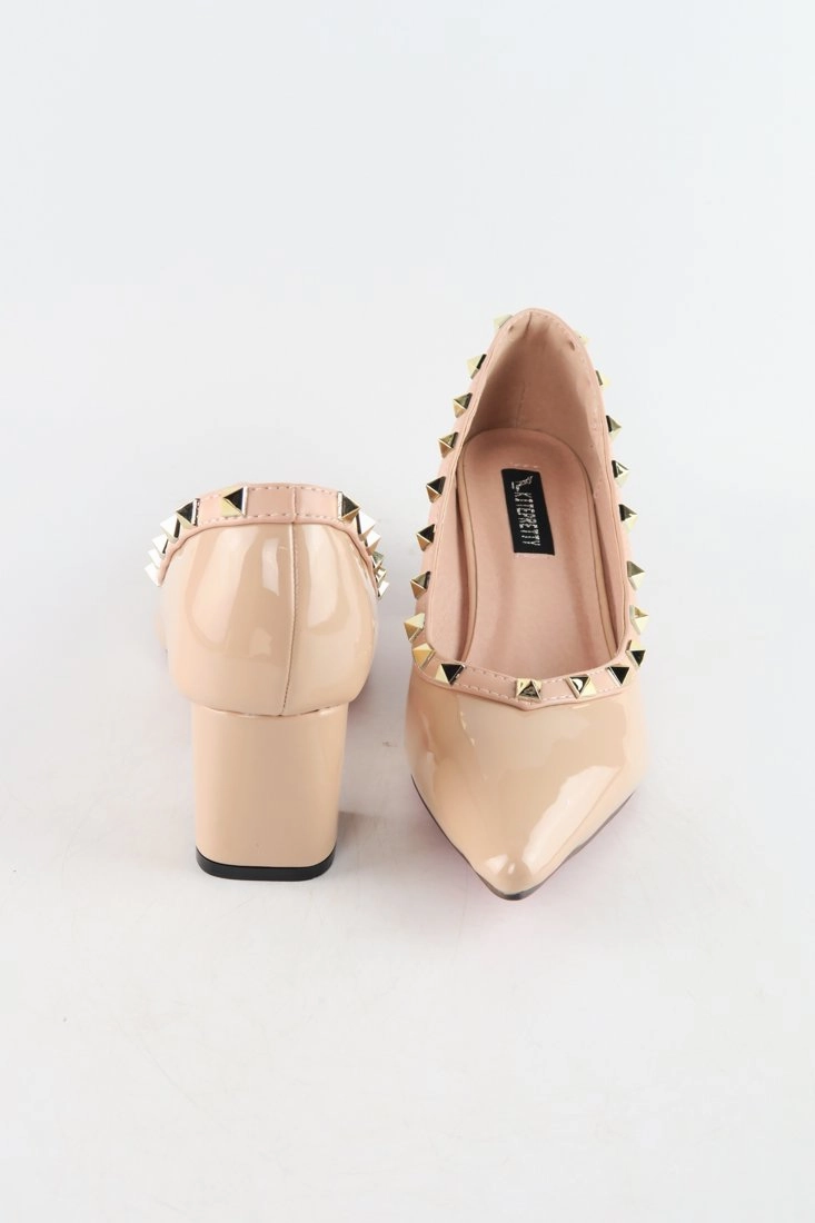  K9112 - Pointed Toe Golden Studs Pump Shoes High Heels And Garter Belts