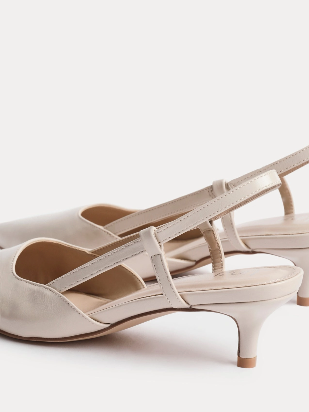 REFINED Tight Dresses And High Heels