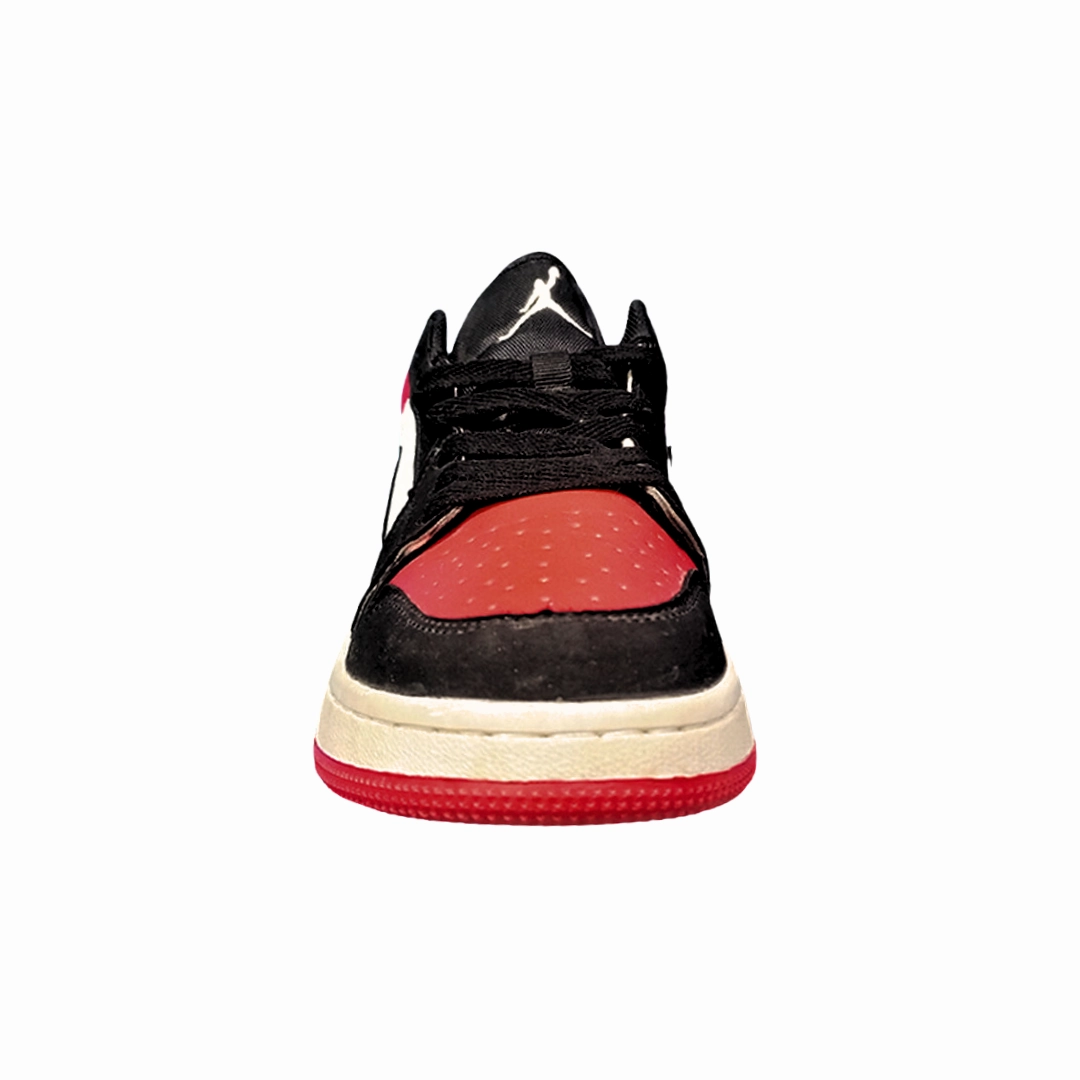 AJ 1 Low Black Toe Running In Trail Shoes