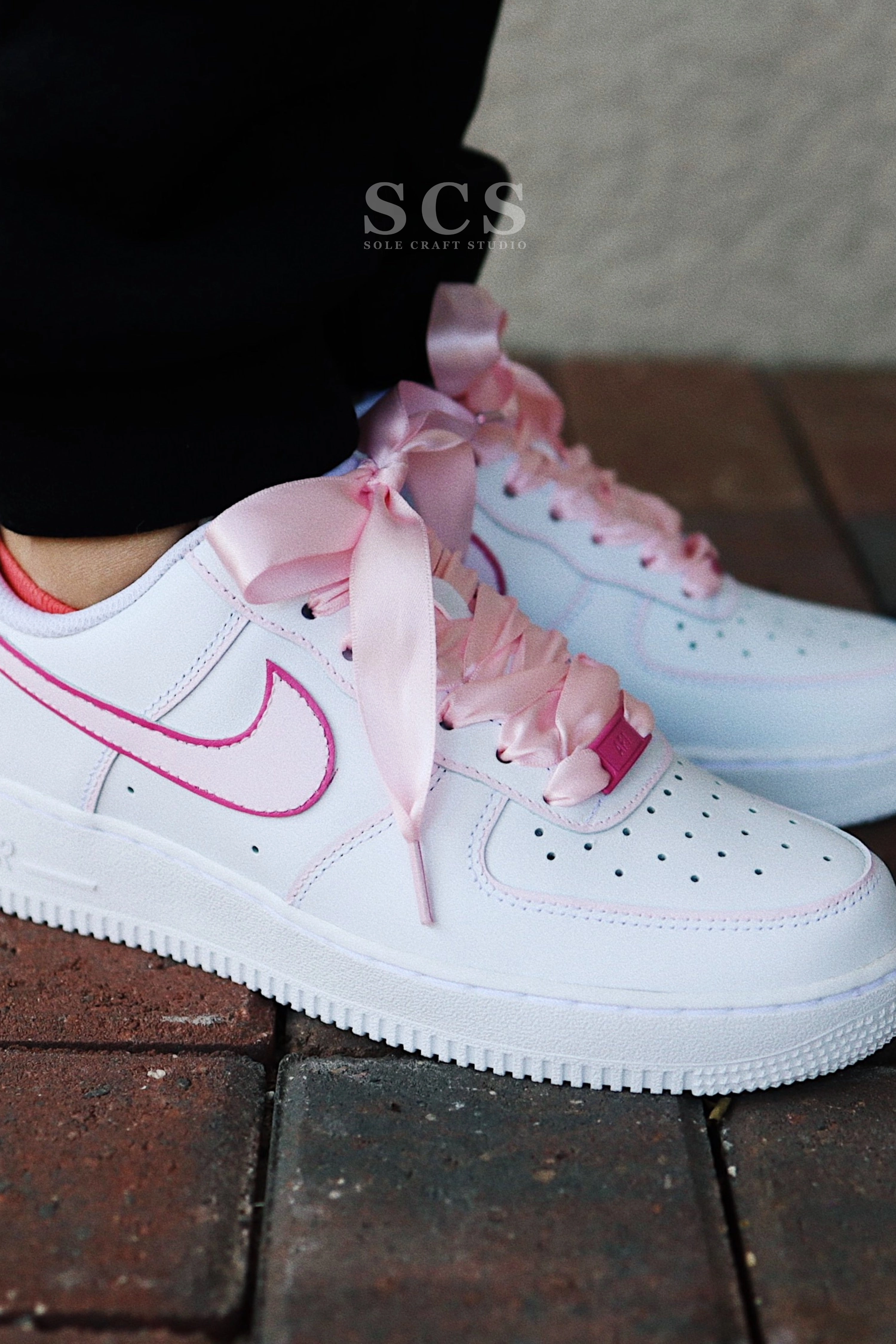 Limited Edition Shoes Nike Guess the Glow