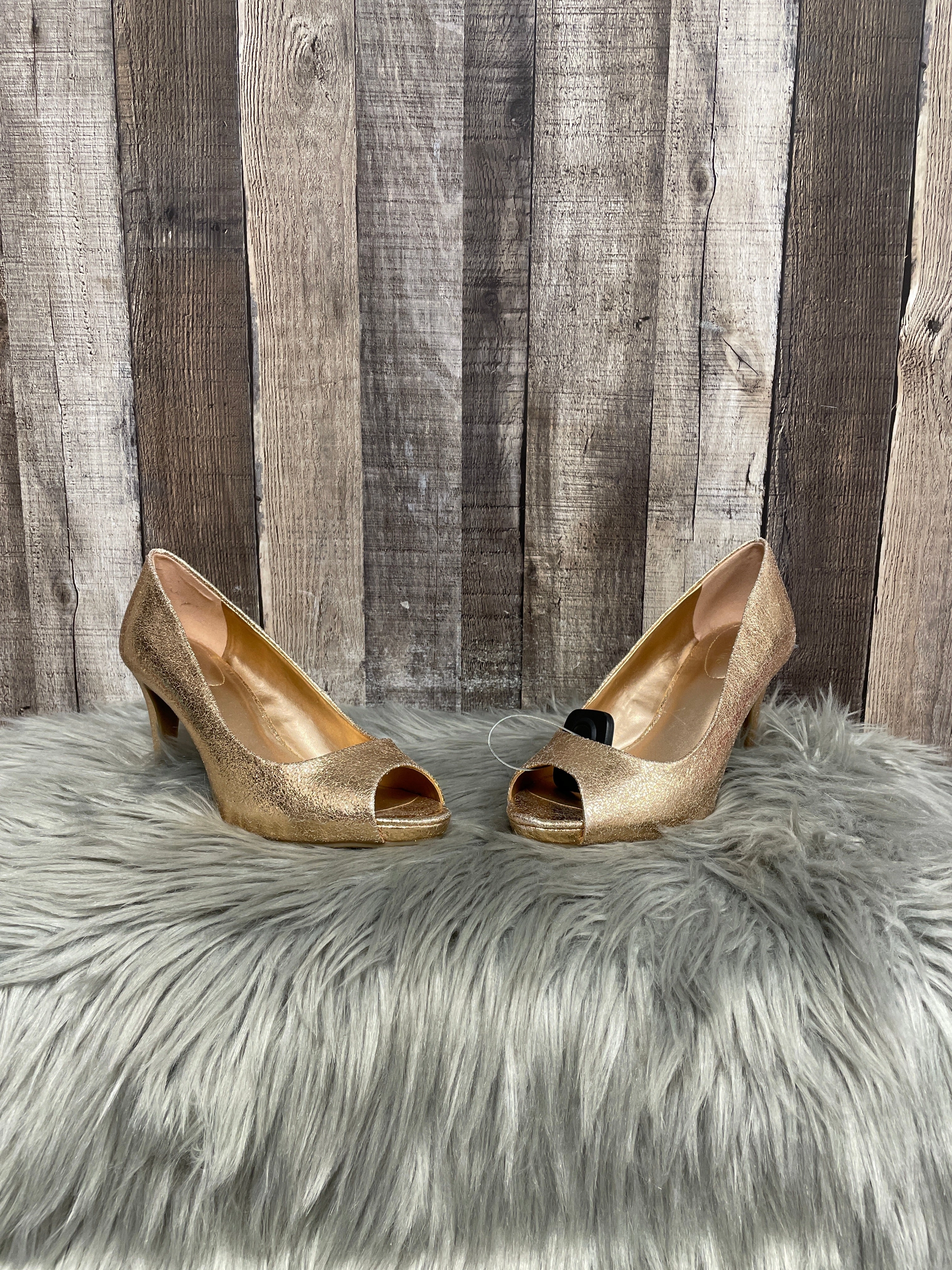 High Heel Shoe Balloons Shoes Heels Stiletto By Bandolino In Copper, Size: 9