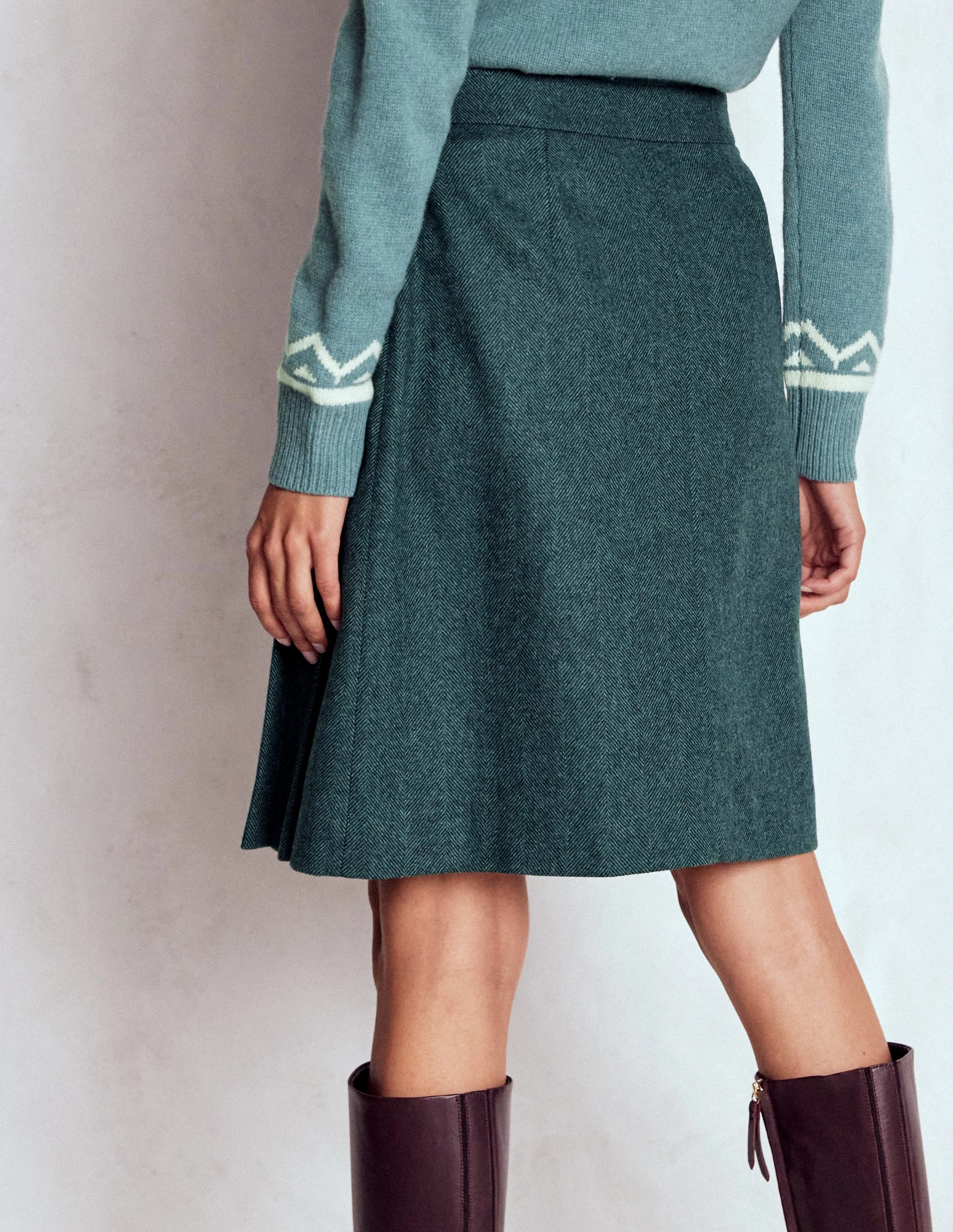 Leather Heeled Knee High Western Boots Helen Wool Kilt Skirt-Green and Navy Herringbone