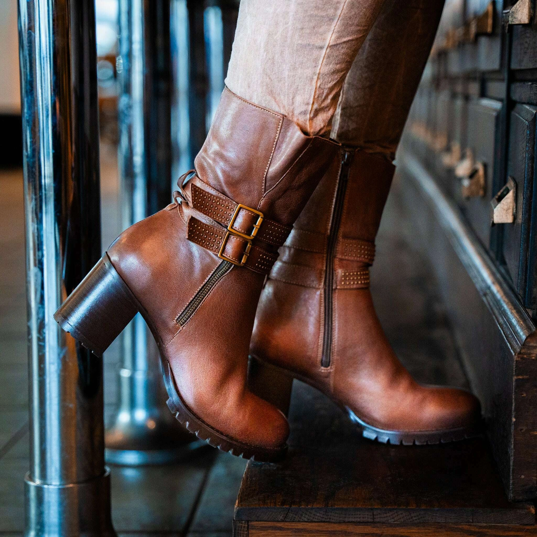 Eric Michael - Mariska Styling Chelsea Boots