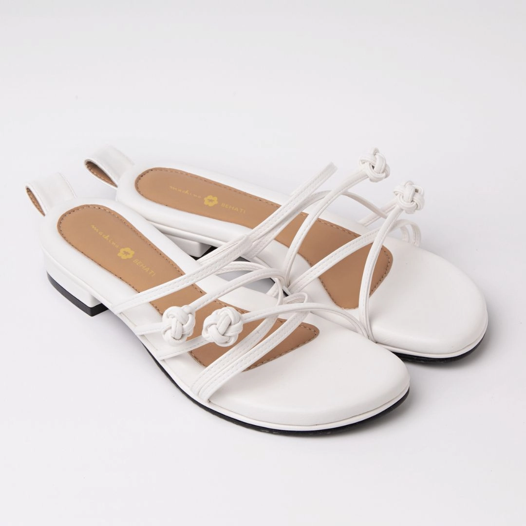 Double Chinese Knot Flats (White Leather) High Heel Trampling