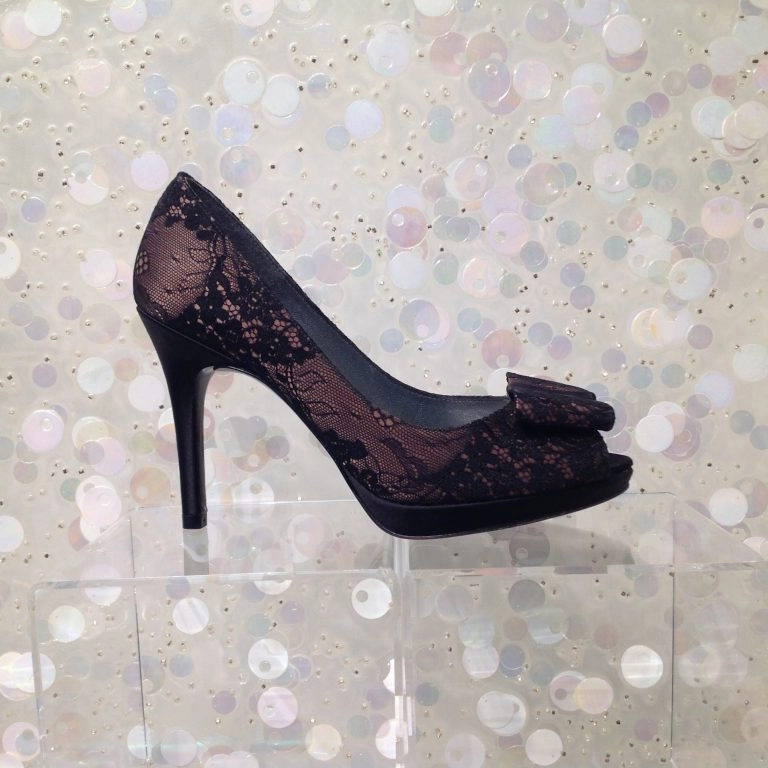 STUART WEITZMAN Lace/ Bow Embellished Peep Toe Heels High Heeled