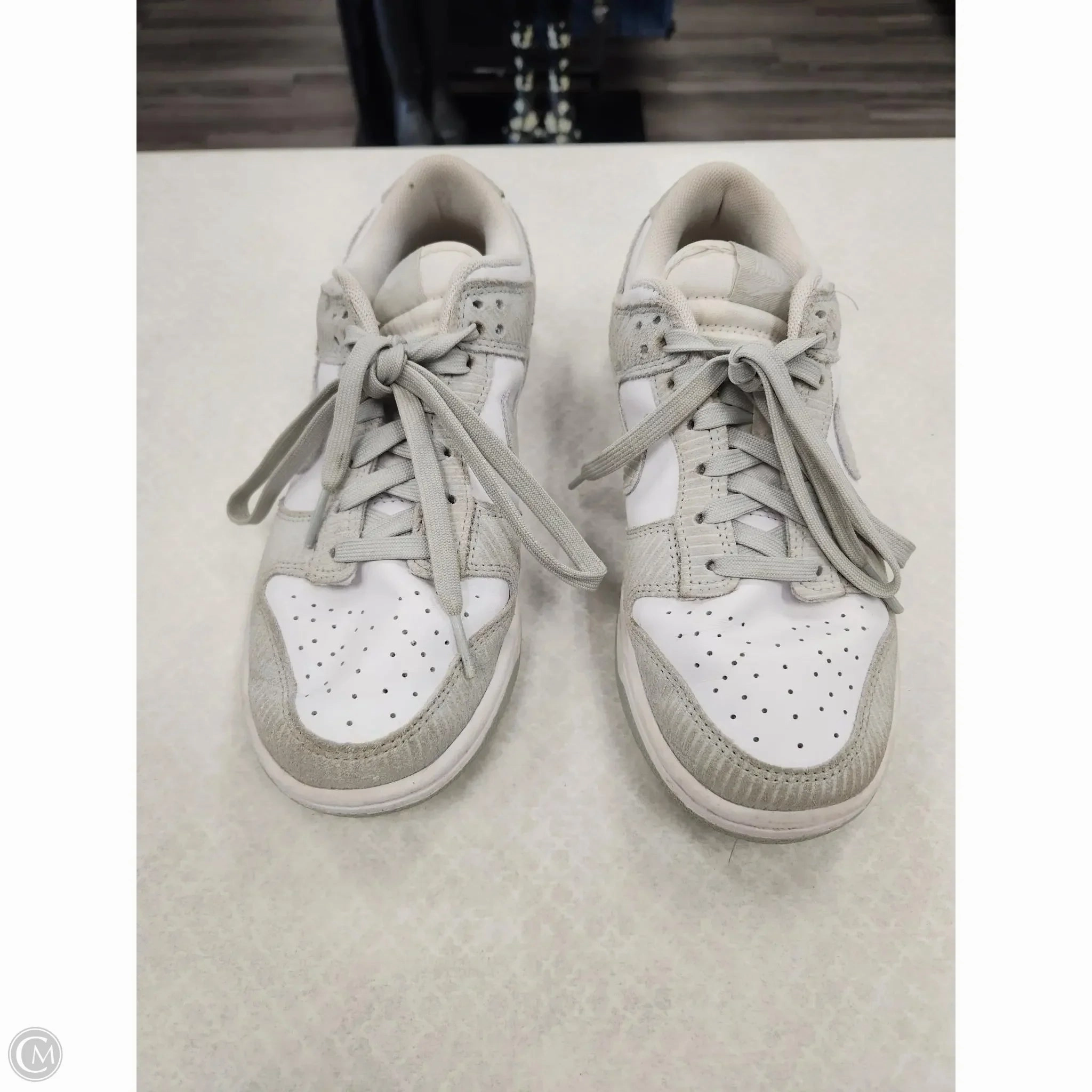 Shoes Sneakers By Nike In Green & White, Size: 7.5 Nike Sporting Shoes