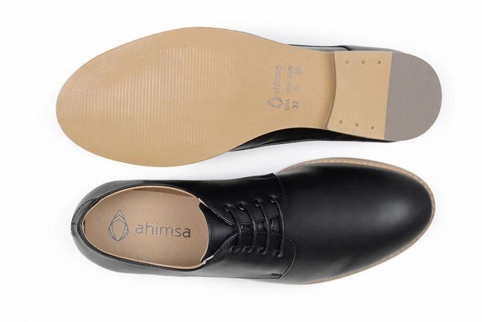 Kenneth Cole Lace Up Shoes Teresa Derby in Black from Ahimsa (Wide Width)