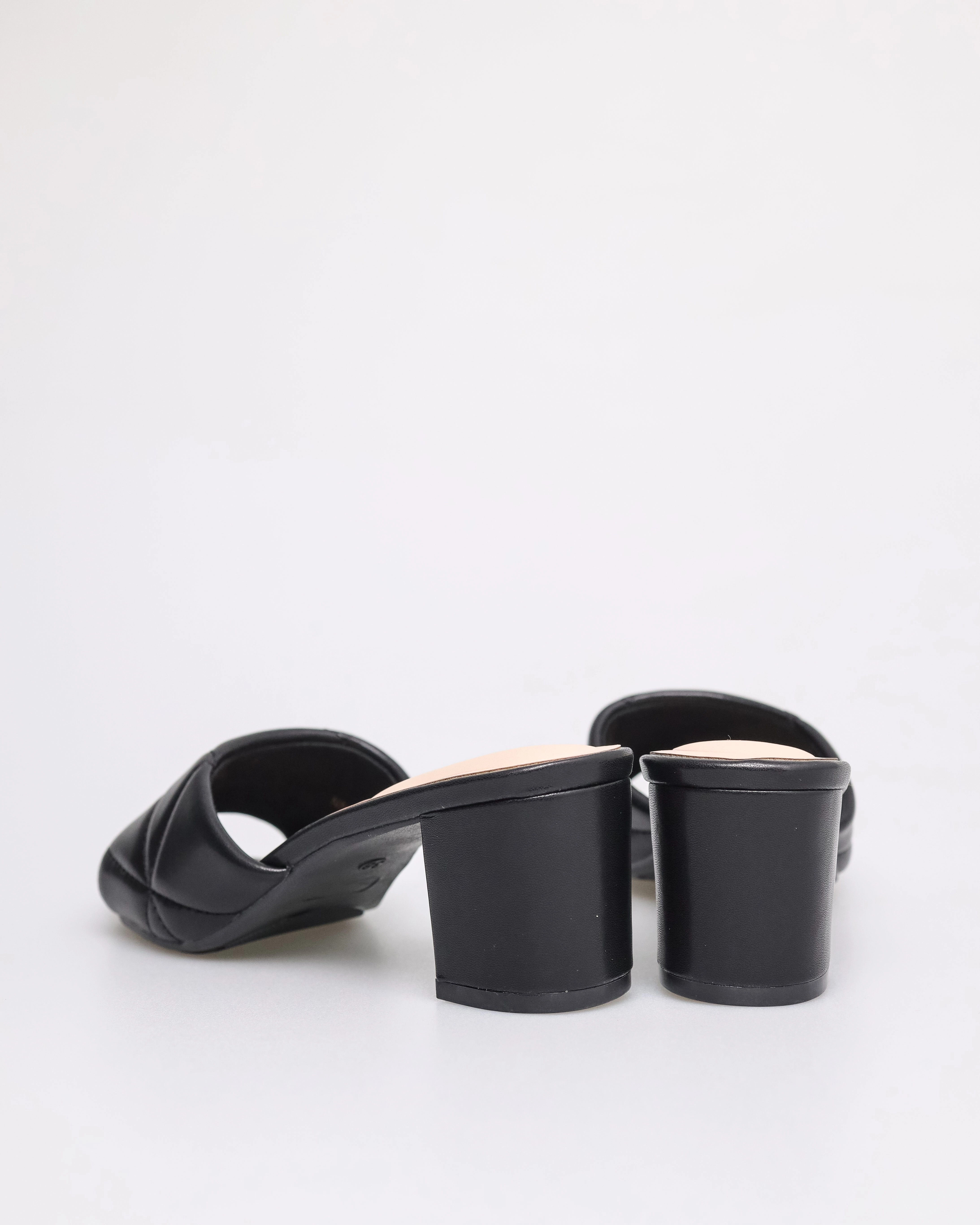 Beauty And The Beast High Heel Shoes Tomaz NN210 Ladies Quilted Leather Block Heels