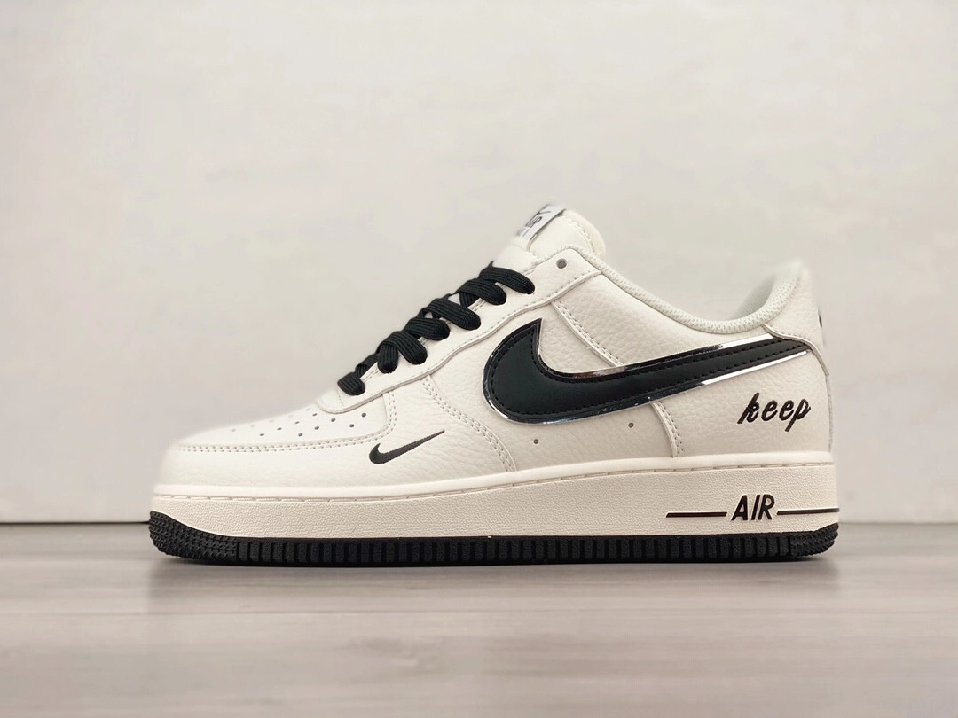 Nike Air Force 1 07 Low "Keep Fresh" Nike Winflo Road Running Shoes