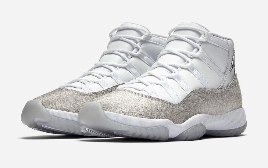 Basketball Shoes 2003 Jordan 11 Metallic Silver Basketball Shoes