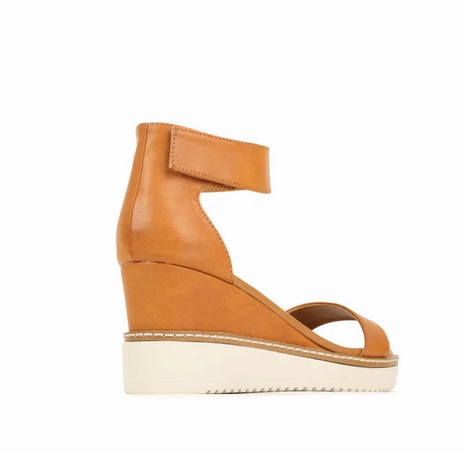 Los Cabos Tweet 2 Colours ~ Black ~ Brandy ~ Vegan Quality Heel Shoes