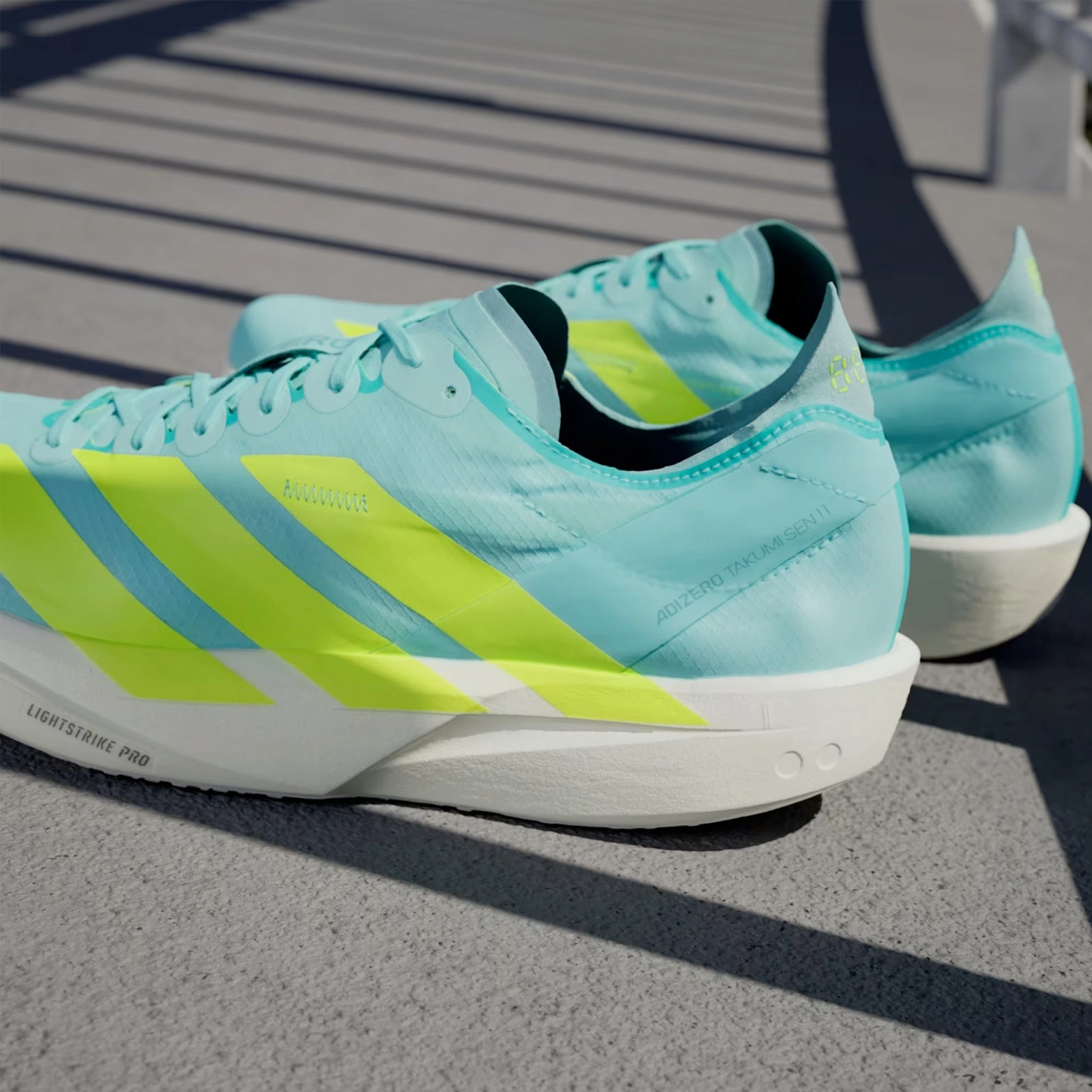 Adidas Fabela Rise Hockey Shoes Men's Adizero Takumi Sen 11 Running Shoes Flash Aqua / Zero Metalic / Mint Ton