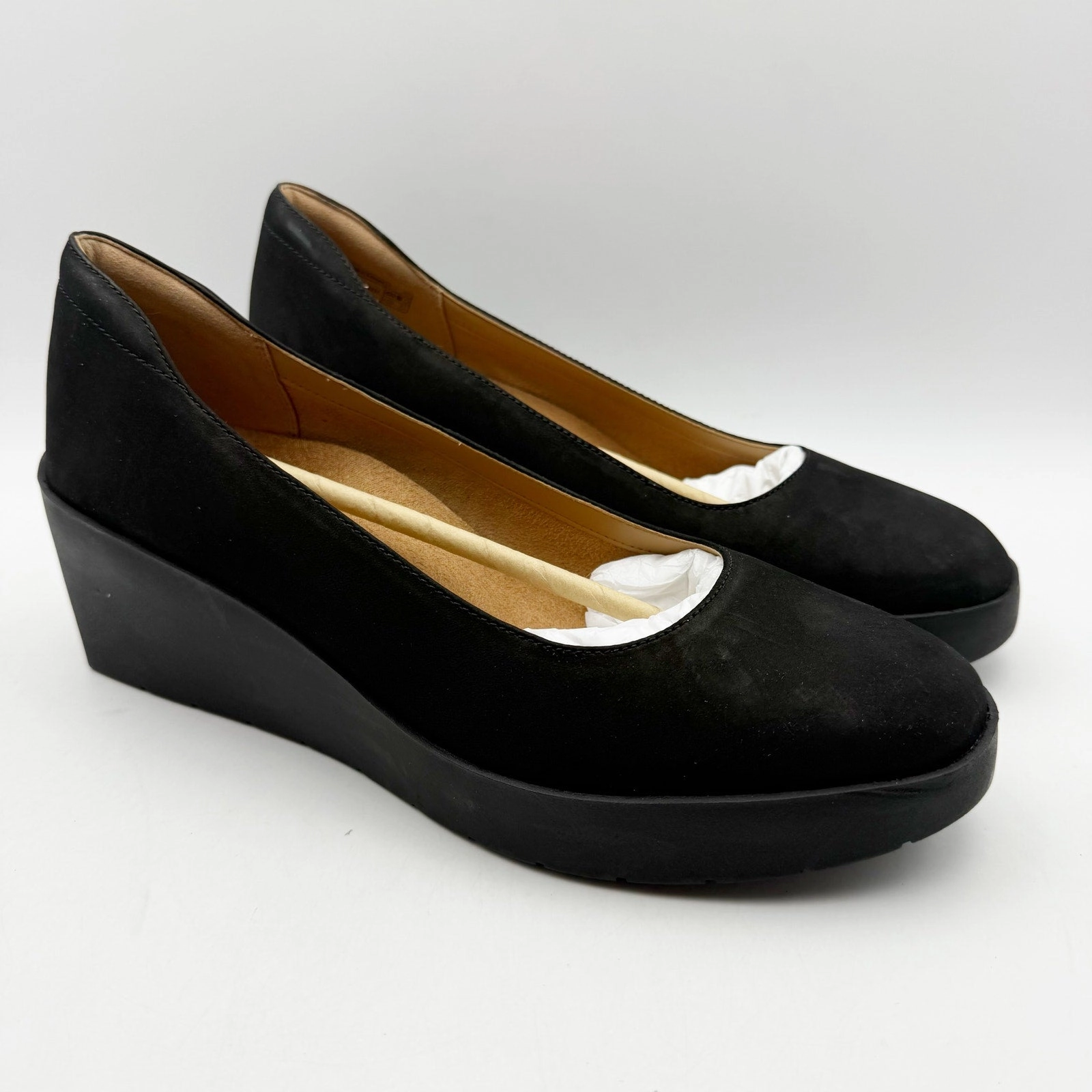 VIONIC Womens Sereno Wedge Heels US 10 M EU 41 Black Nubuck Leather NIB Skull High Heels