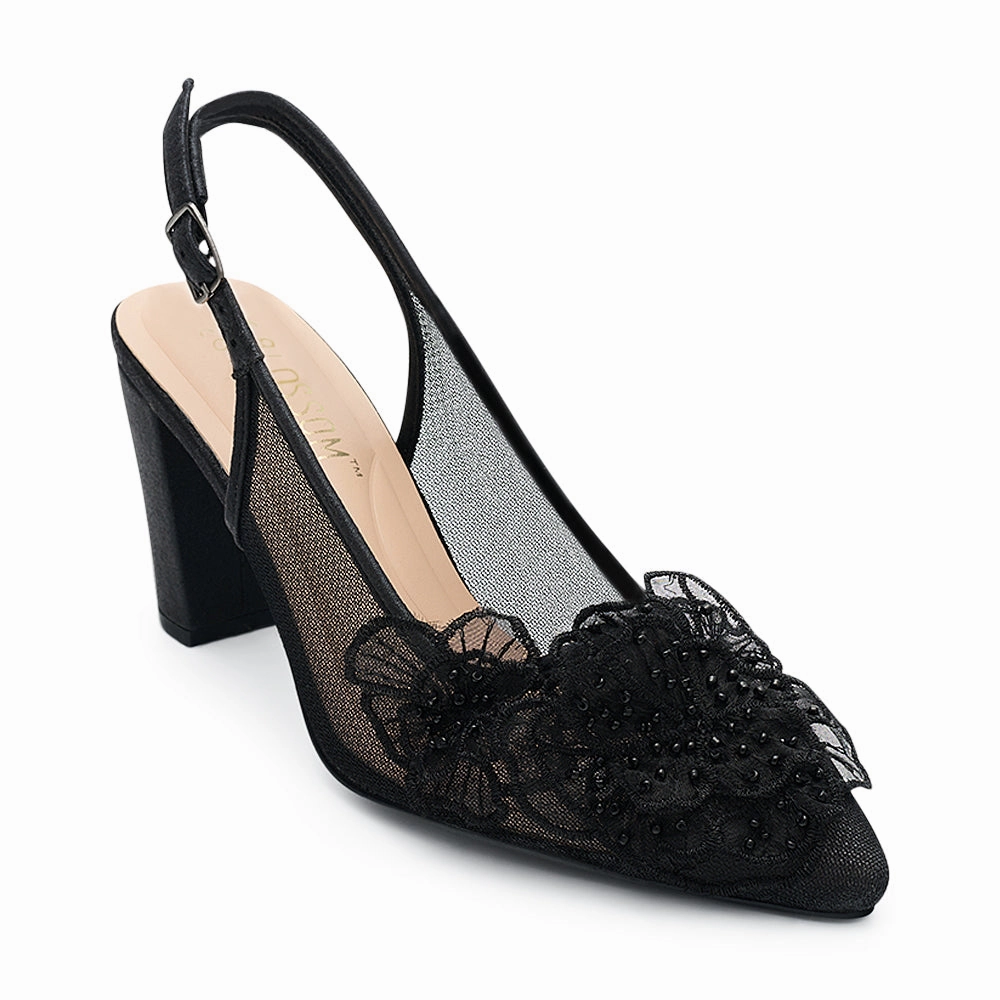 Lyrics Sneakers WANDA-12