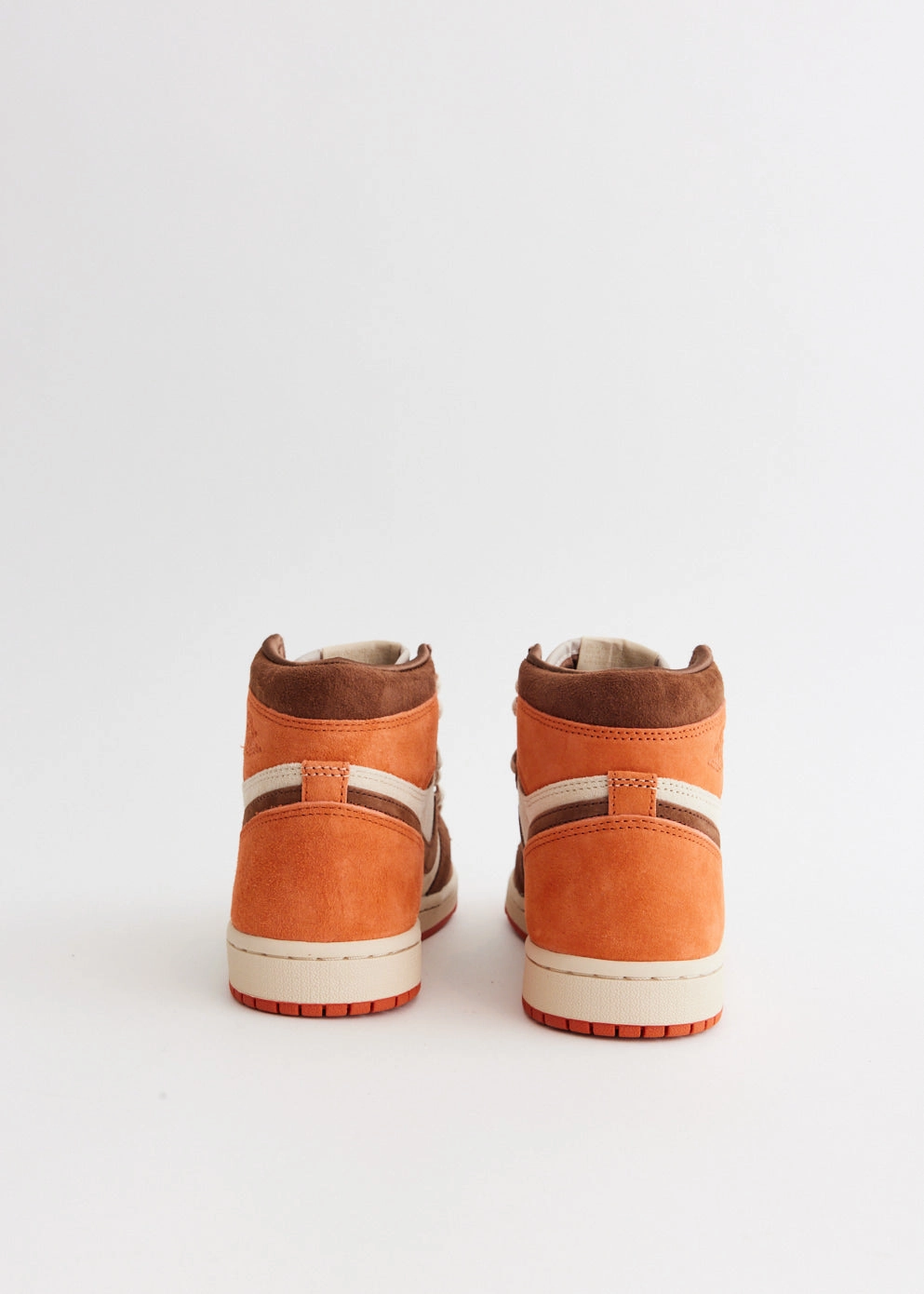 Nike Mercurial Soccer Shoes Women's Air Jordan 1 Retro High OG 'Cacao Wow' Sneakers