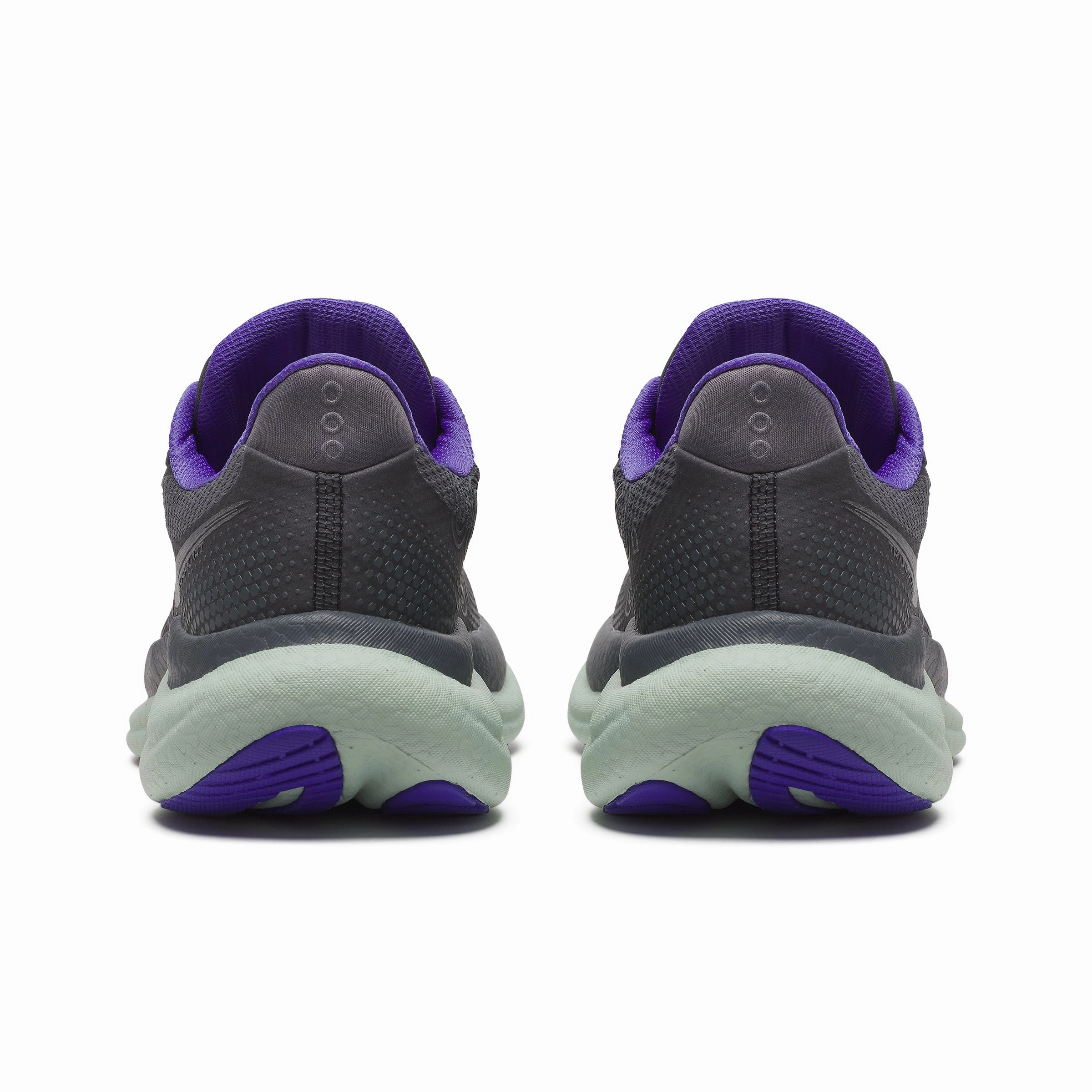 Women's Triumph 23 GORE-TEX Running Shoes Shadow / Aloe Vivaia Waterproof Shoes