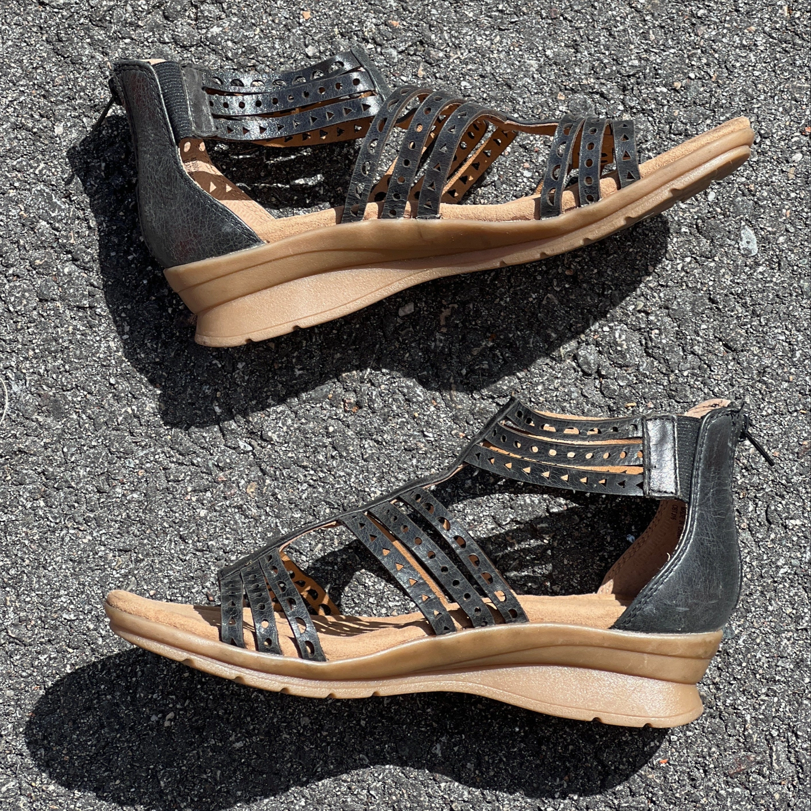 Blisters With Climbing Shoes Womens  Comfortiva Kaelin Gladiater Sandal  7.5W Black Leather