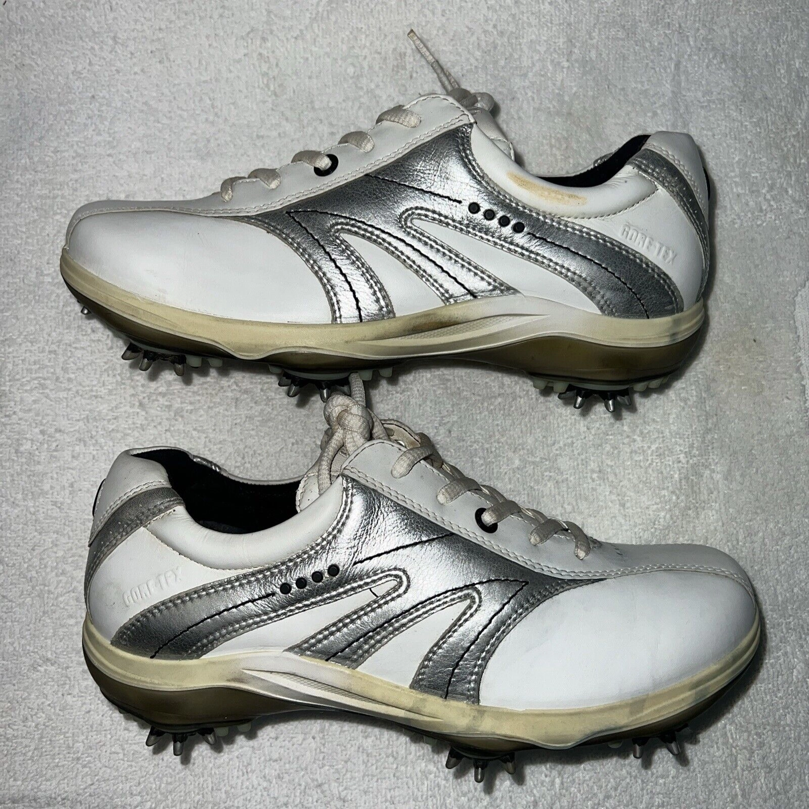Womens Ecco Spiked Golf Shoe 38EU  White/Silver Gortex Leather Rei Resole Climbing Shoe